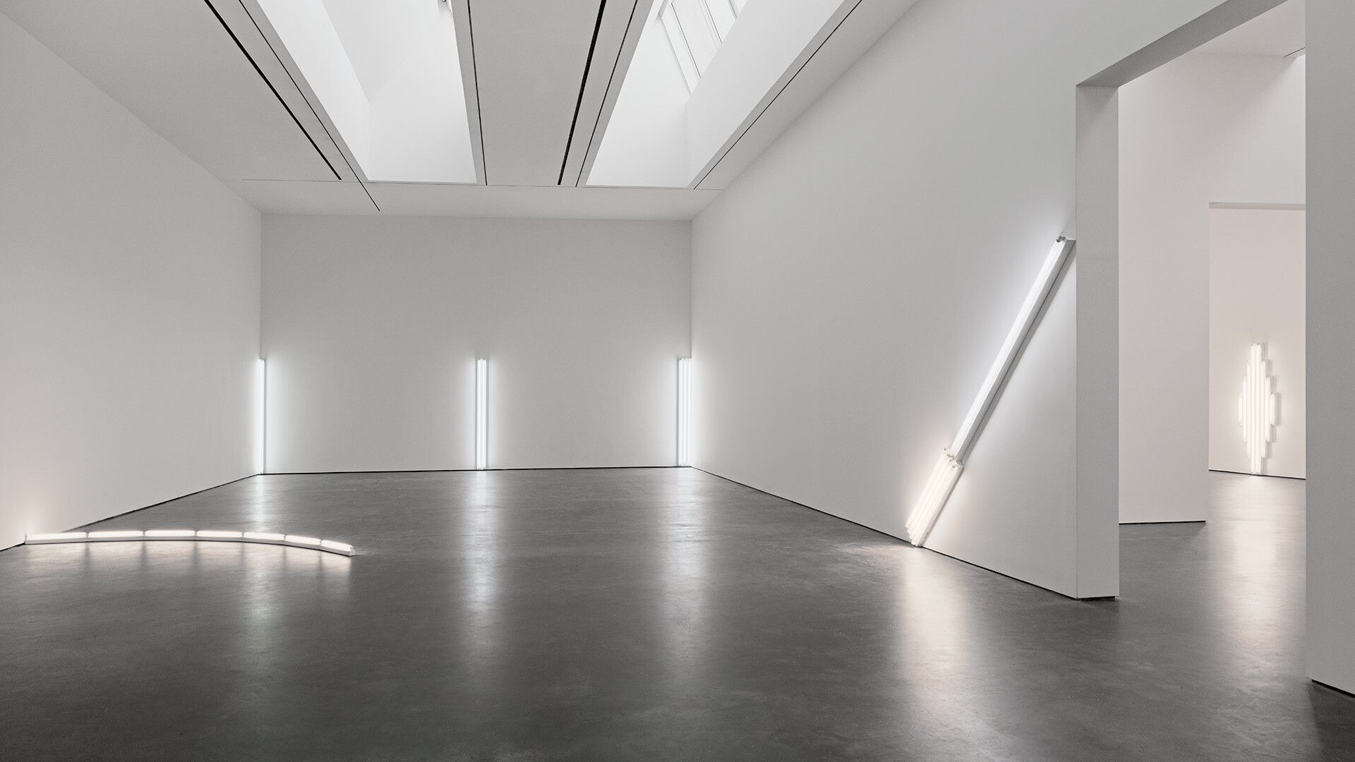 Installation view, Dan Flavin: in daylight or cool white, David Zwirner, New York, 2018