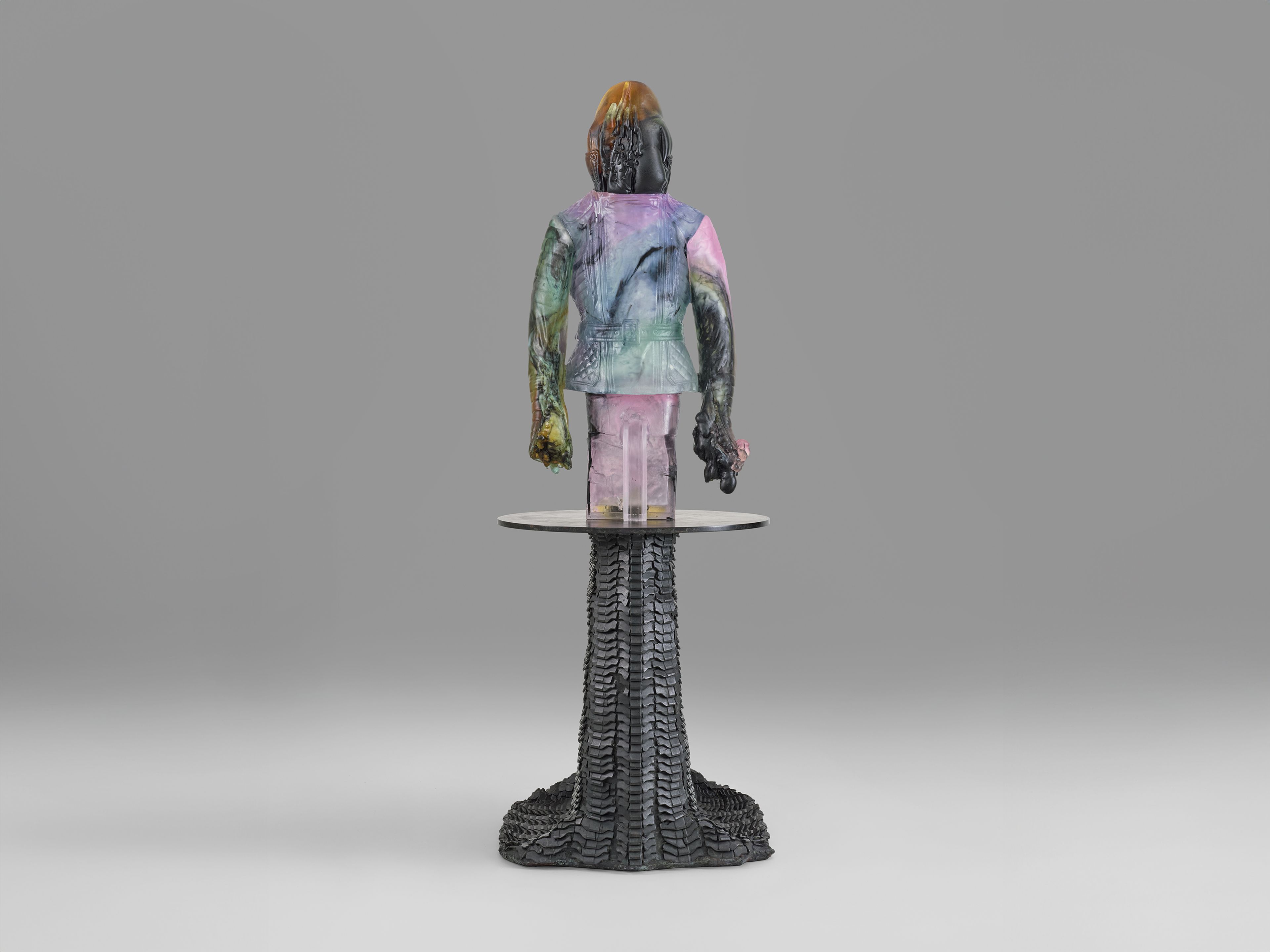 A sculpture by Andra Ursuţa