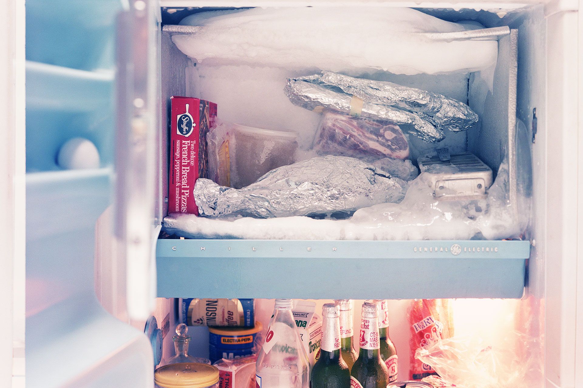 Philip-Lorca diCorcia: Hartford, 1980 | David Zwirner