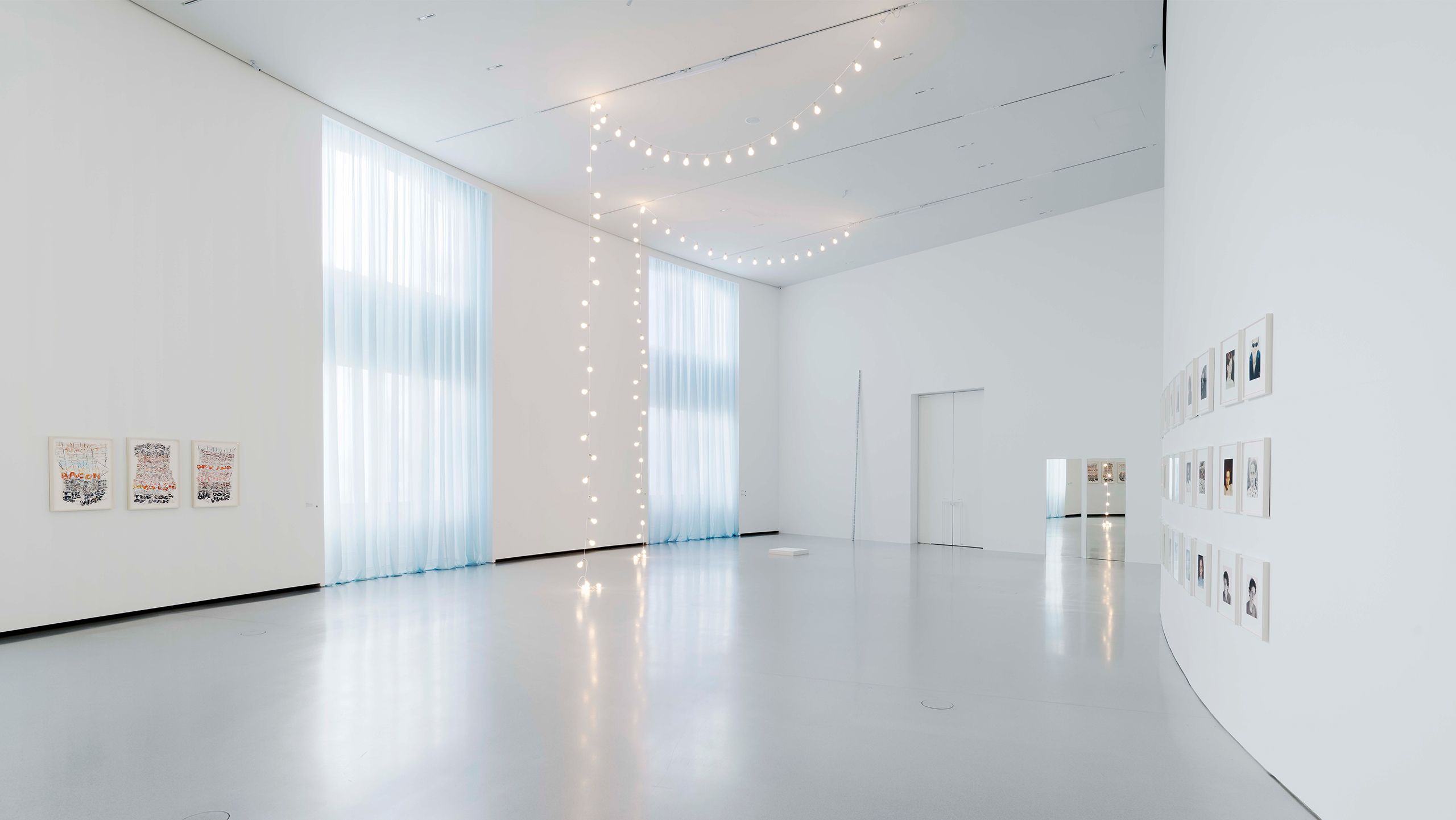 Felix Gonzalez-Torres – Roni Horn | David Zwirner