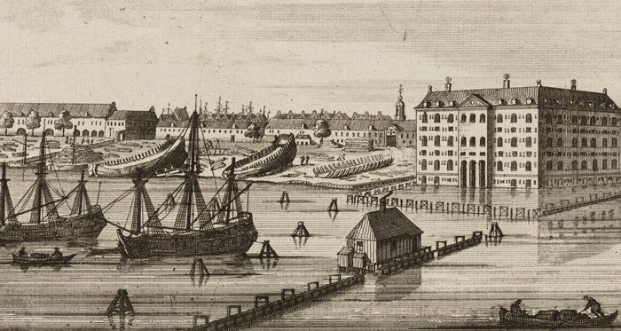 An engraved image of Amsterdam by Peter Schenk the Elder.