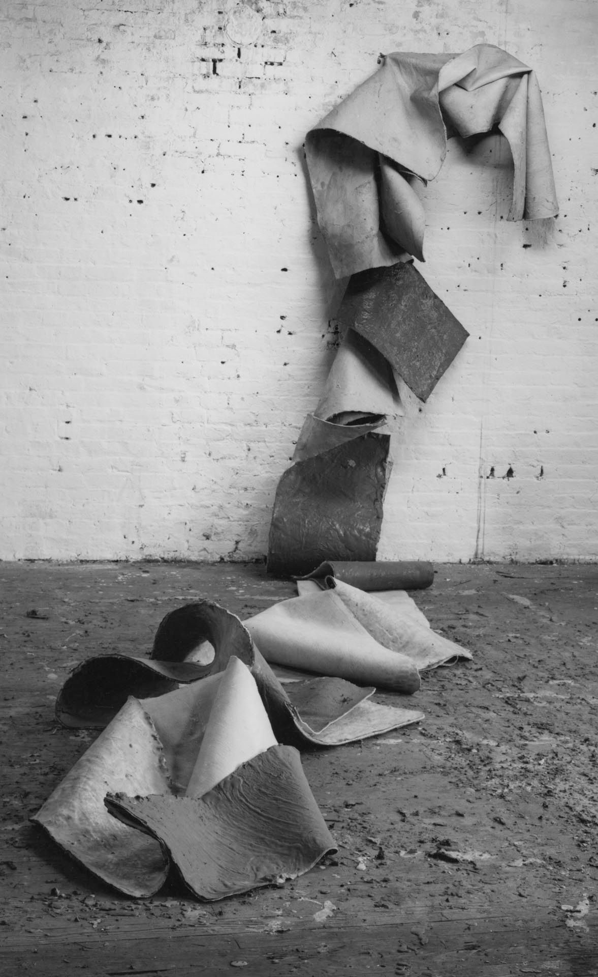 An untitled rubber and canvas sculpture by Richard Serra, dated 1968.