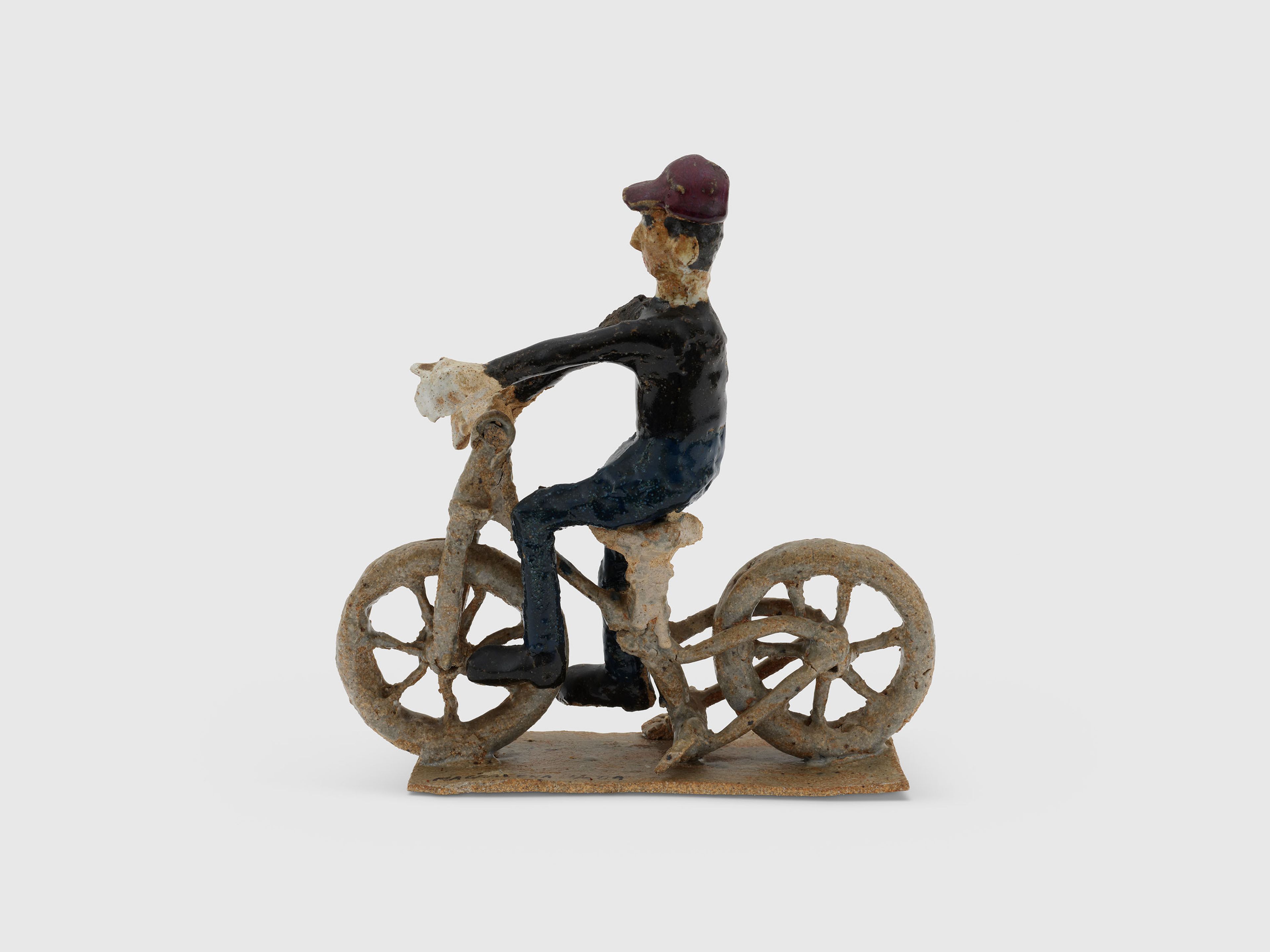 An untitled sculpture by Magdalena Suarez Frimkess, dated 1984.