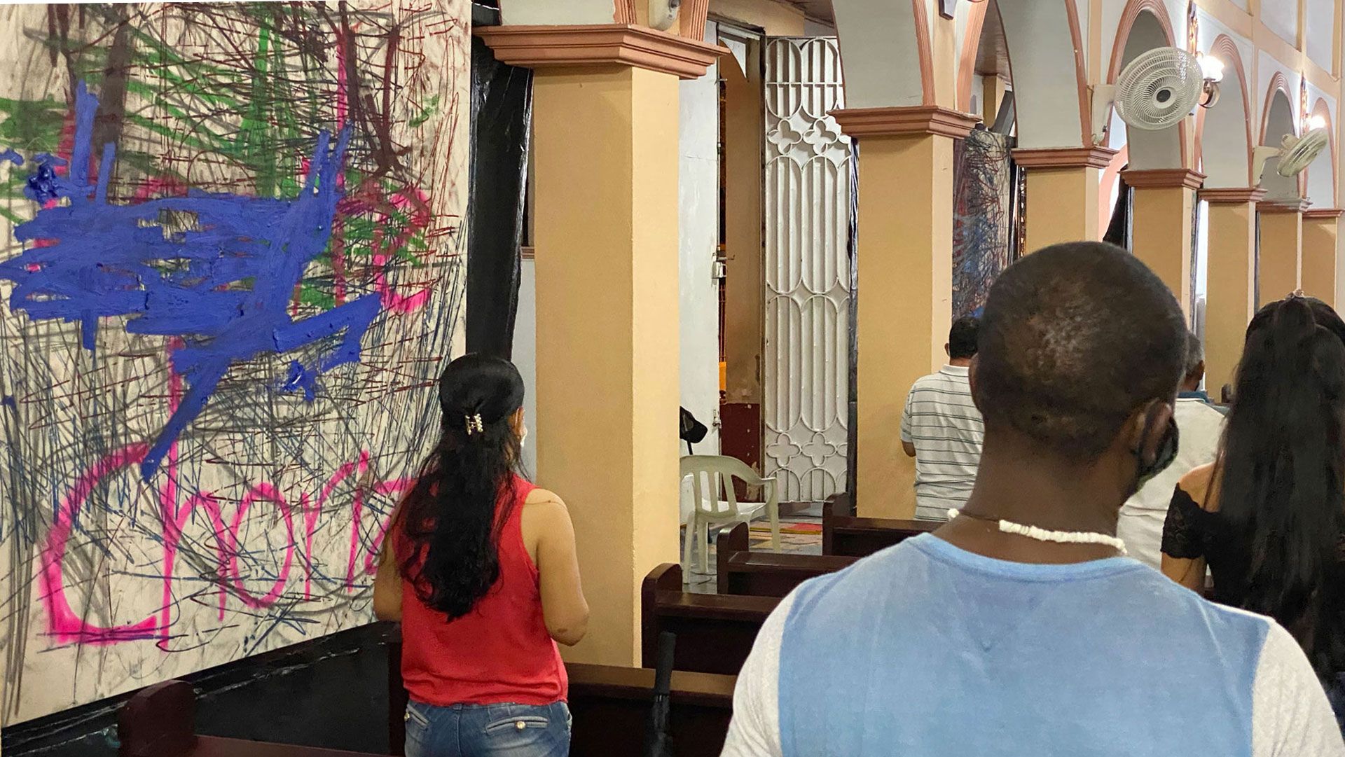 An image the exhibition, etica y etetica, by Oscar Murillo in La Paila, dated 2020.