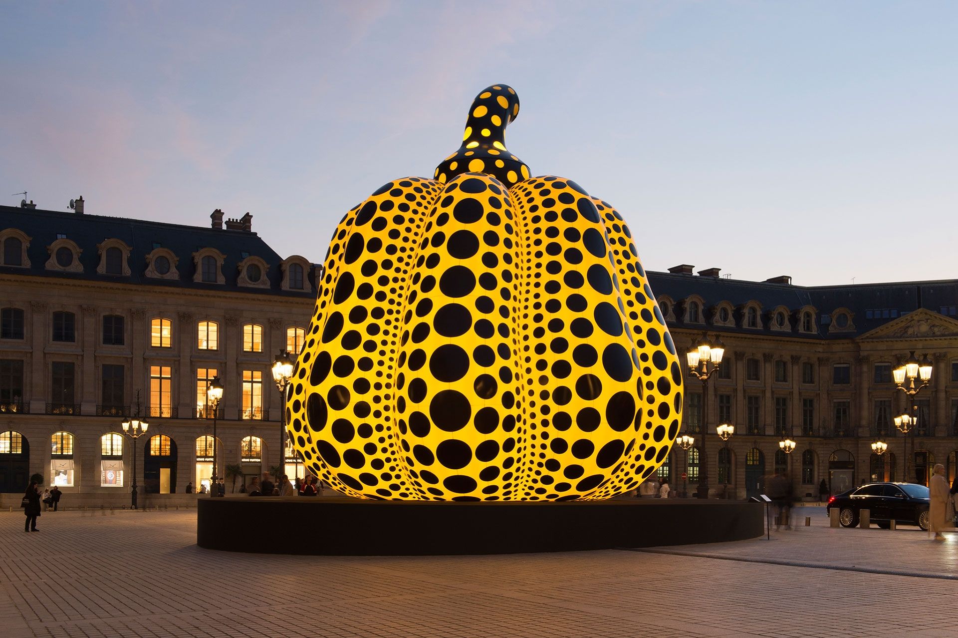 New Public Work by Yayoi Kusama | David Zwirner
