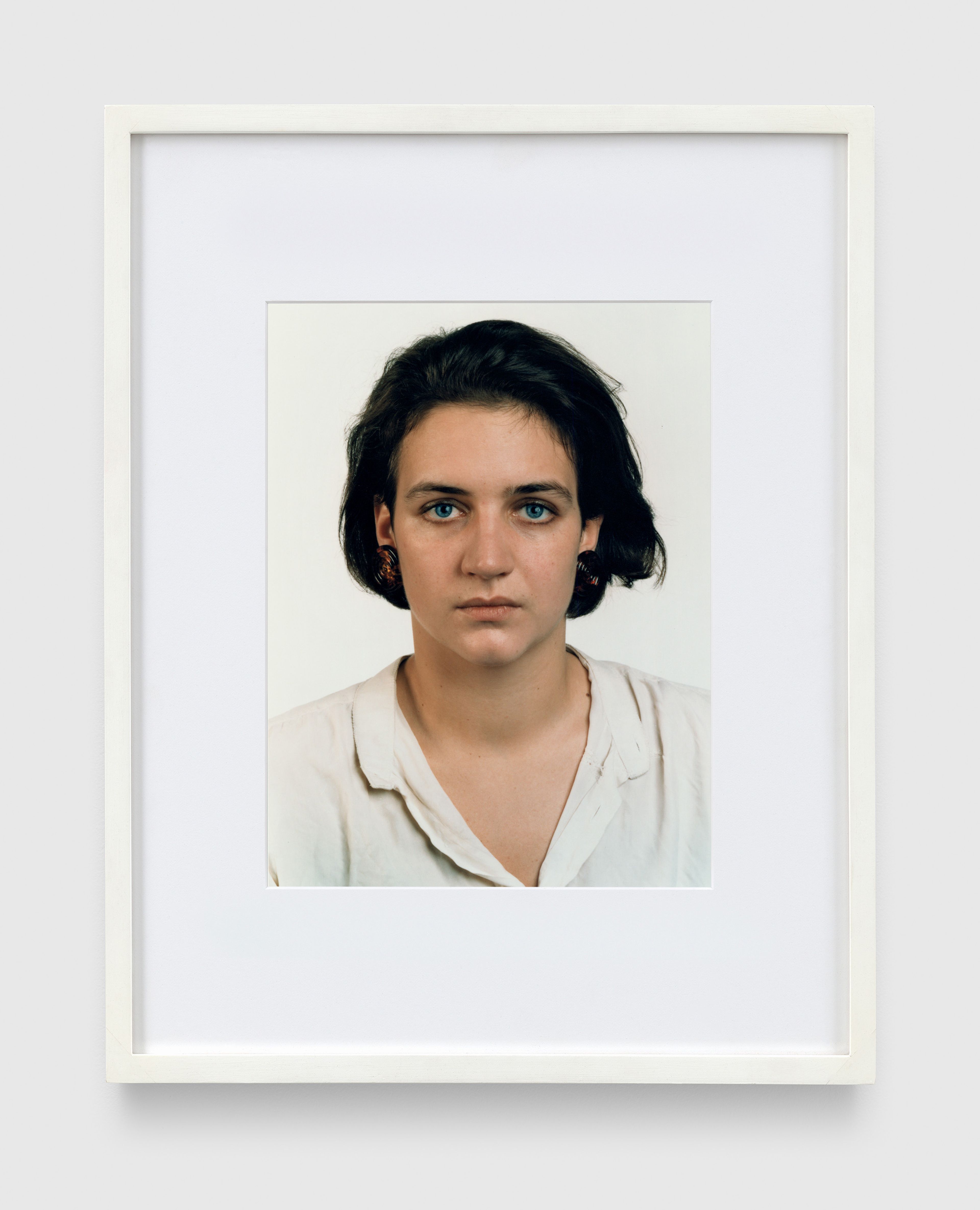 A photograph by Thomas Ruff, titled blaue Augen M.B./B.E., dated 1991.