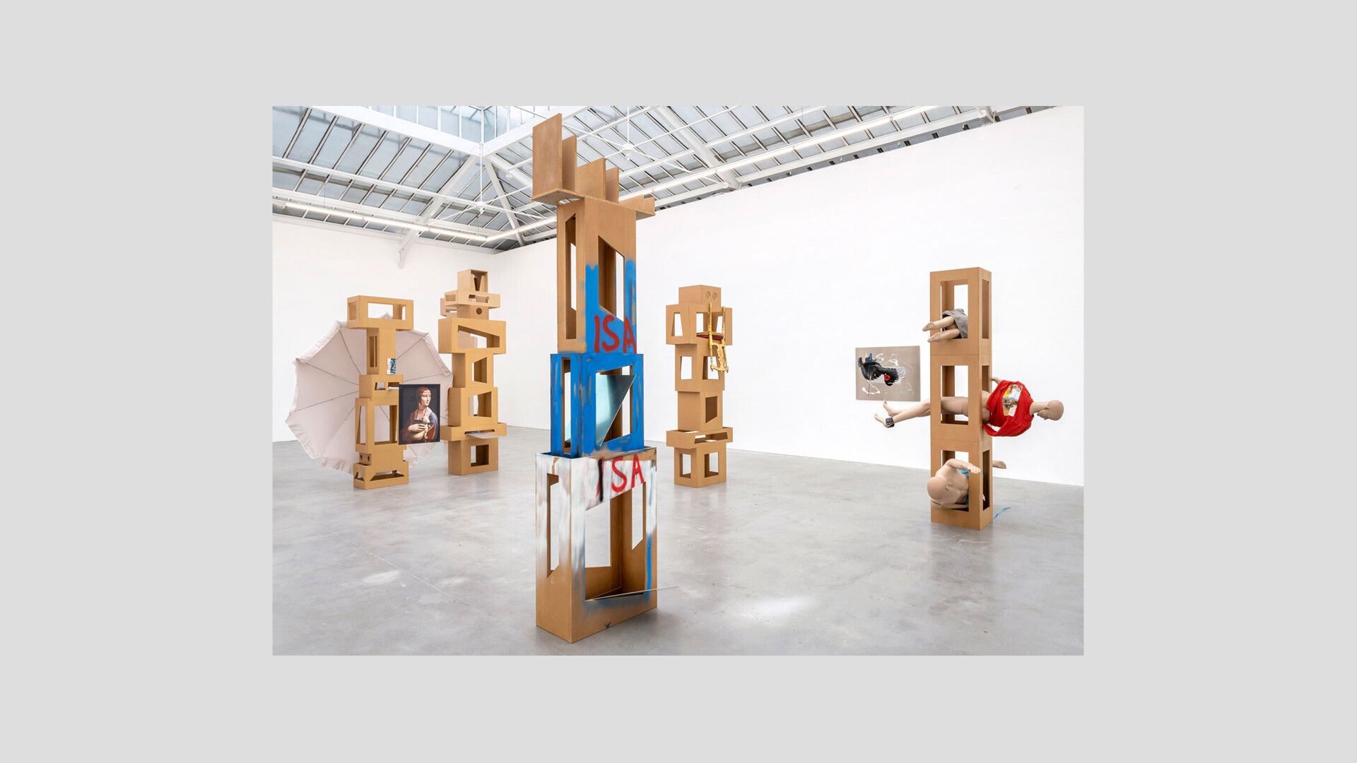 An installation view of the exhibition, Isa Genzken: Paris New York, at David Zwirner Paris, in 2020.