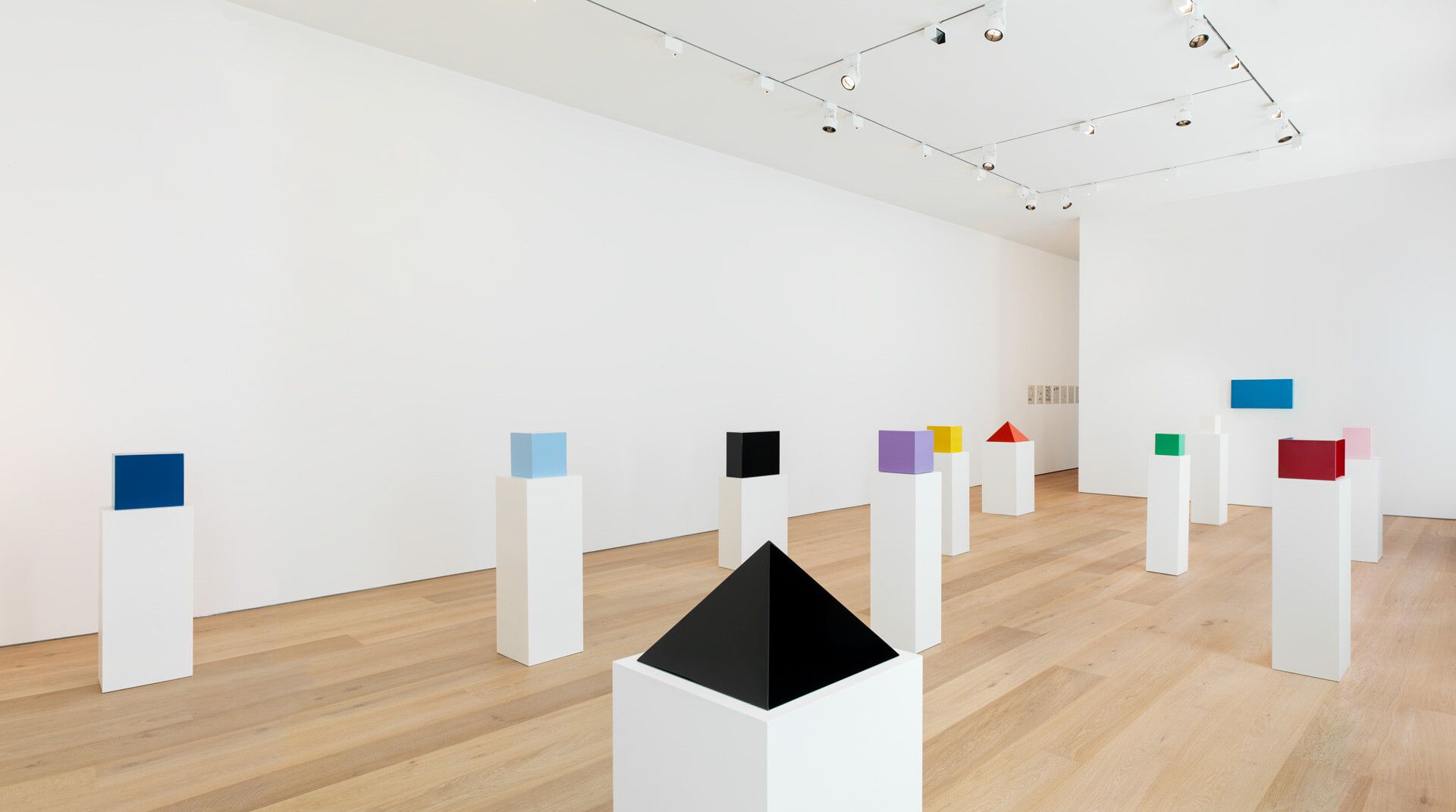 An installation view featuring works by John McCracken, dated 2013