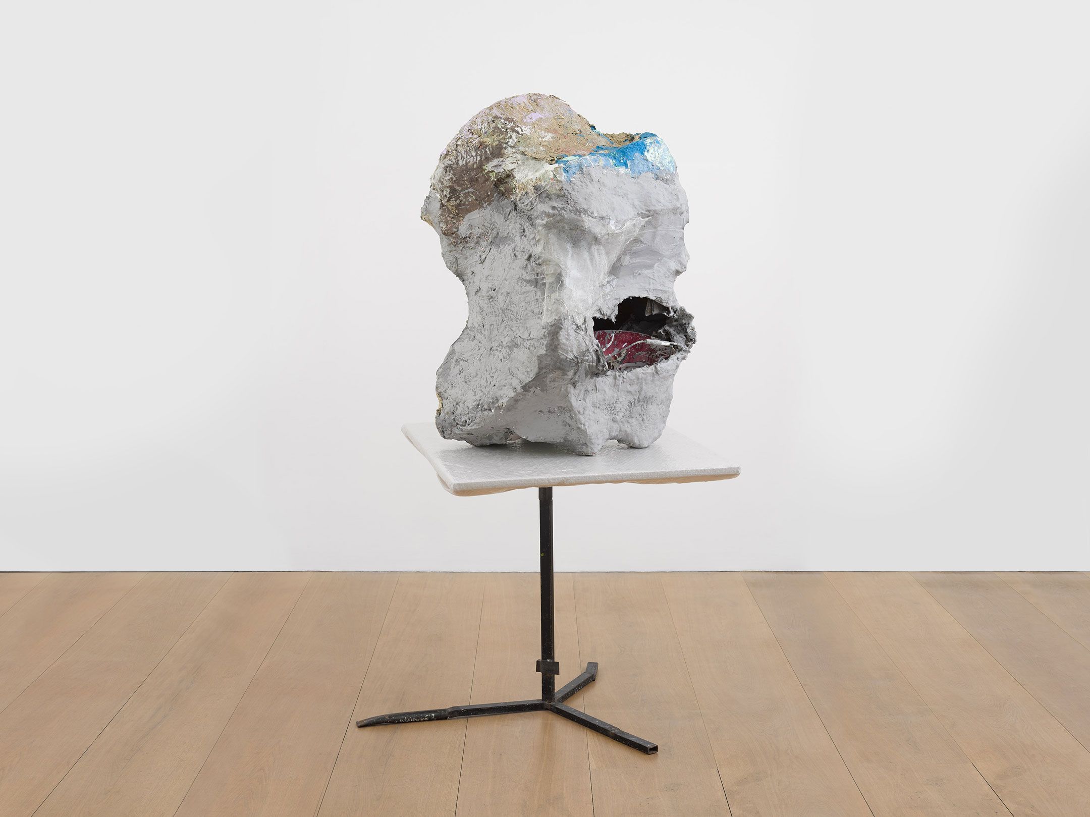 A sculpture by Franz West, titled Pleonasme (Pleonasm), dated 1999.