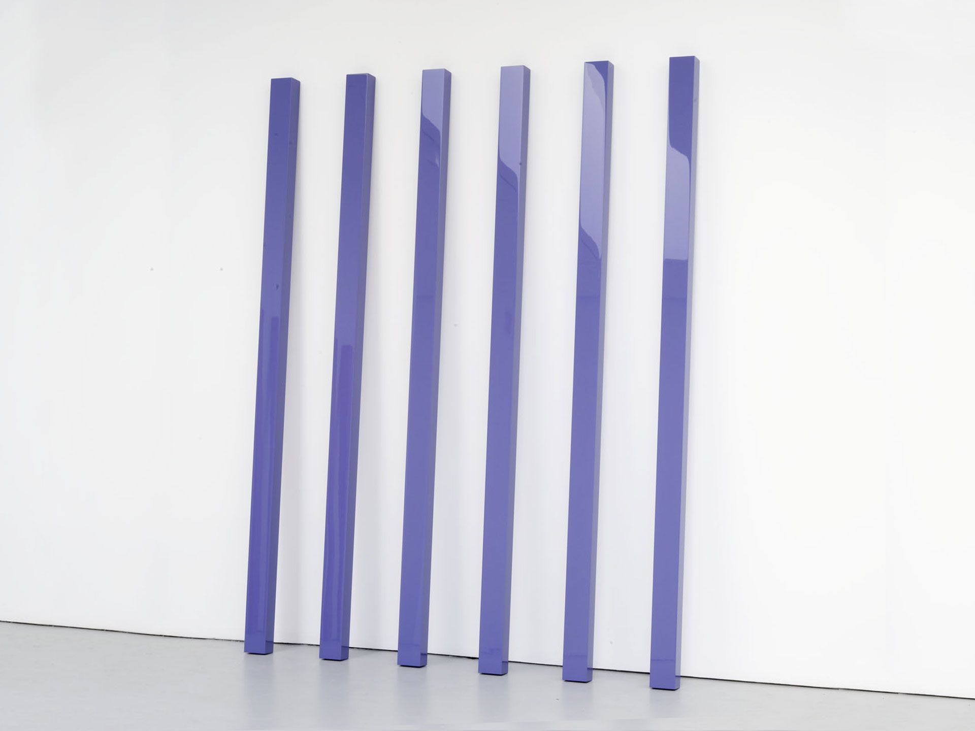 A sculpture by John McCracken, titled Thought, dated 2008. 