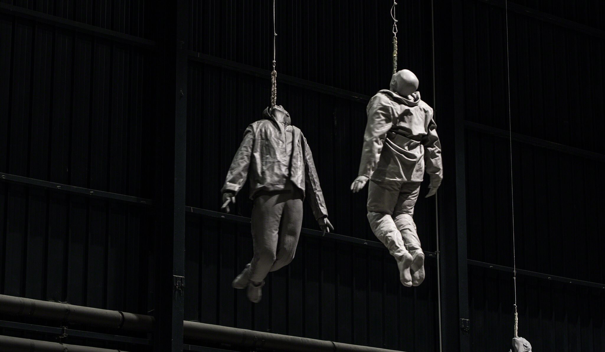 Installation view, Juan Muñoz: Double Bind & Around, Pirelli HangarBicocca, Milan, dated 2015