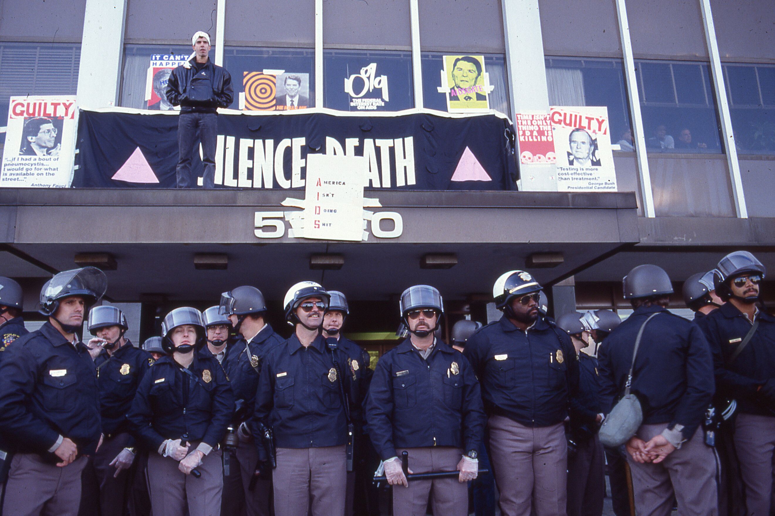 A photo by Donna Binder of the 1988 ACT UP demonstration at the FDA in Washington, D.C.