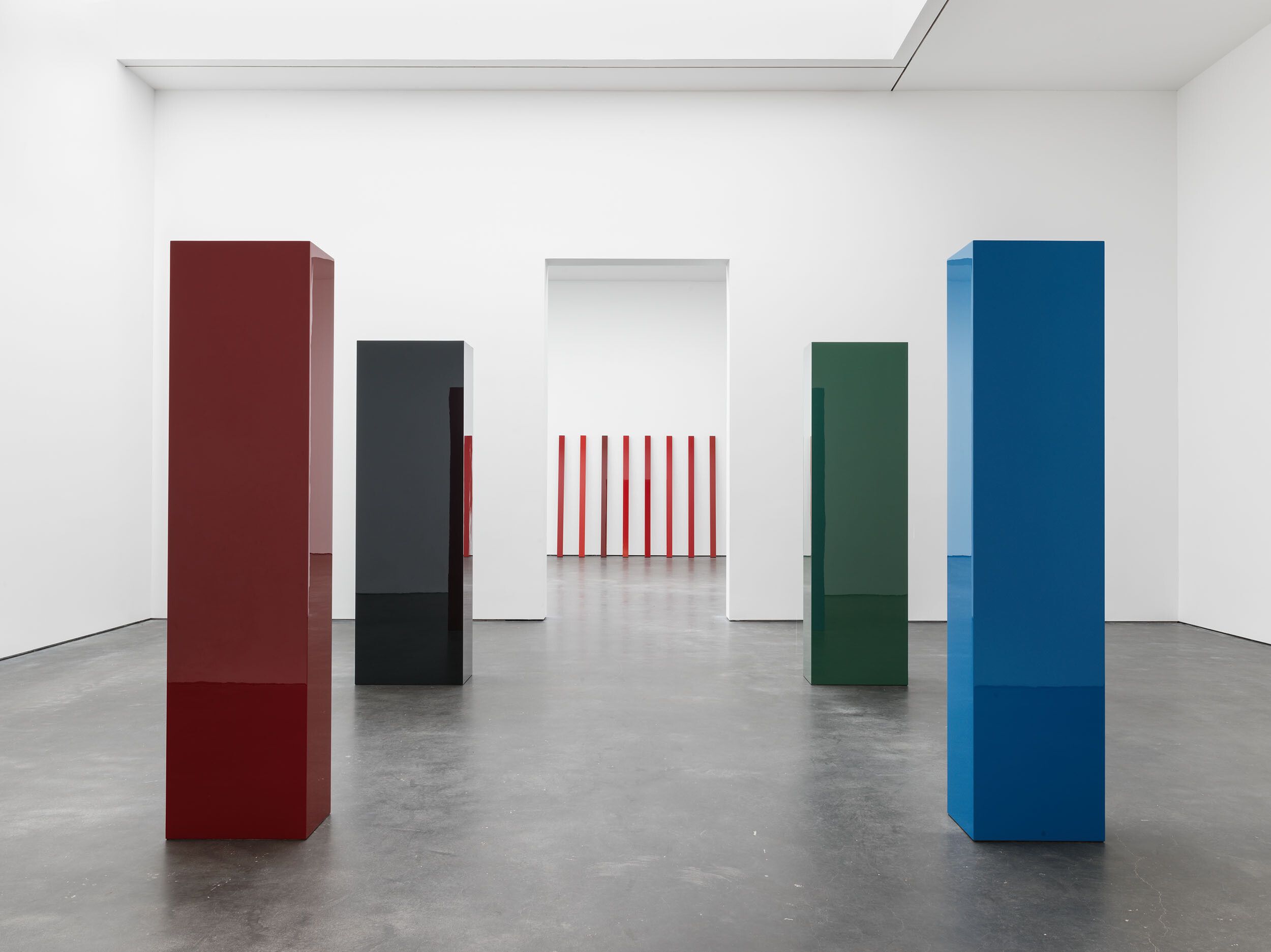 Installation view of the exhibition, John McCracken, at David Zwirner in New York, dated 2017.