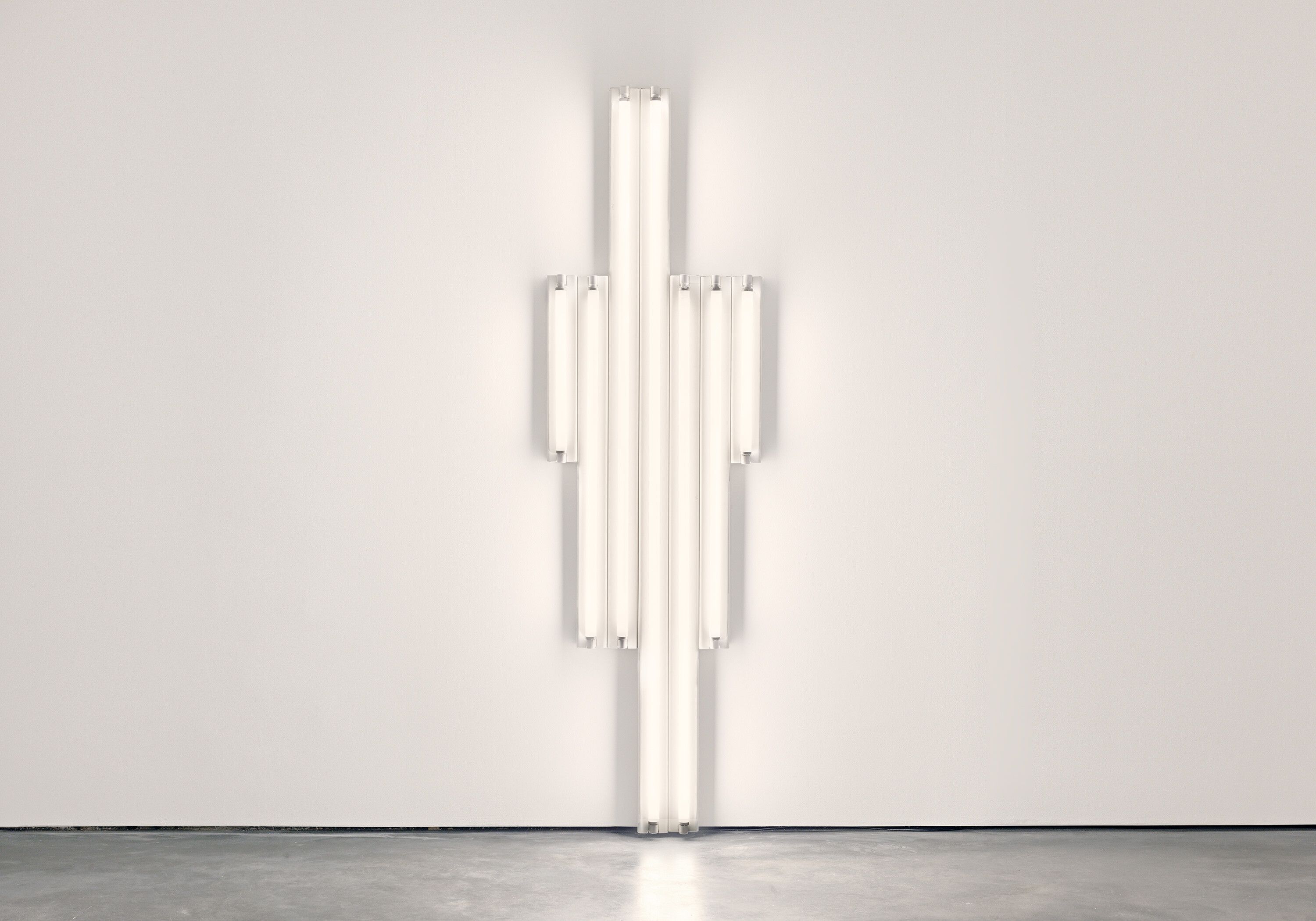 A sculpture by Dan Flavin, titled "monument" for V. Tatlin, dated 1964.