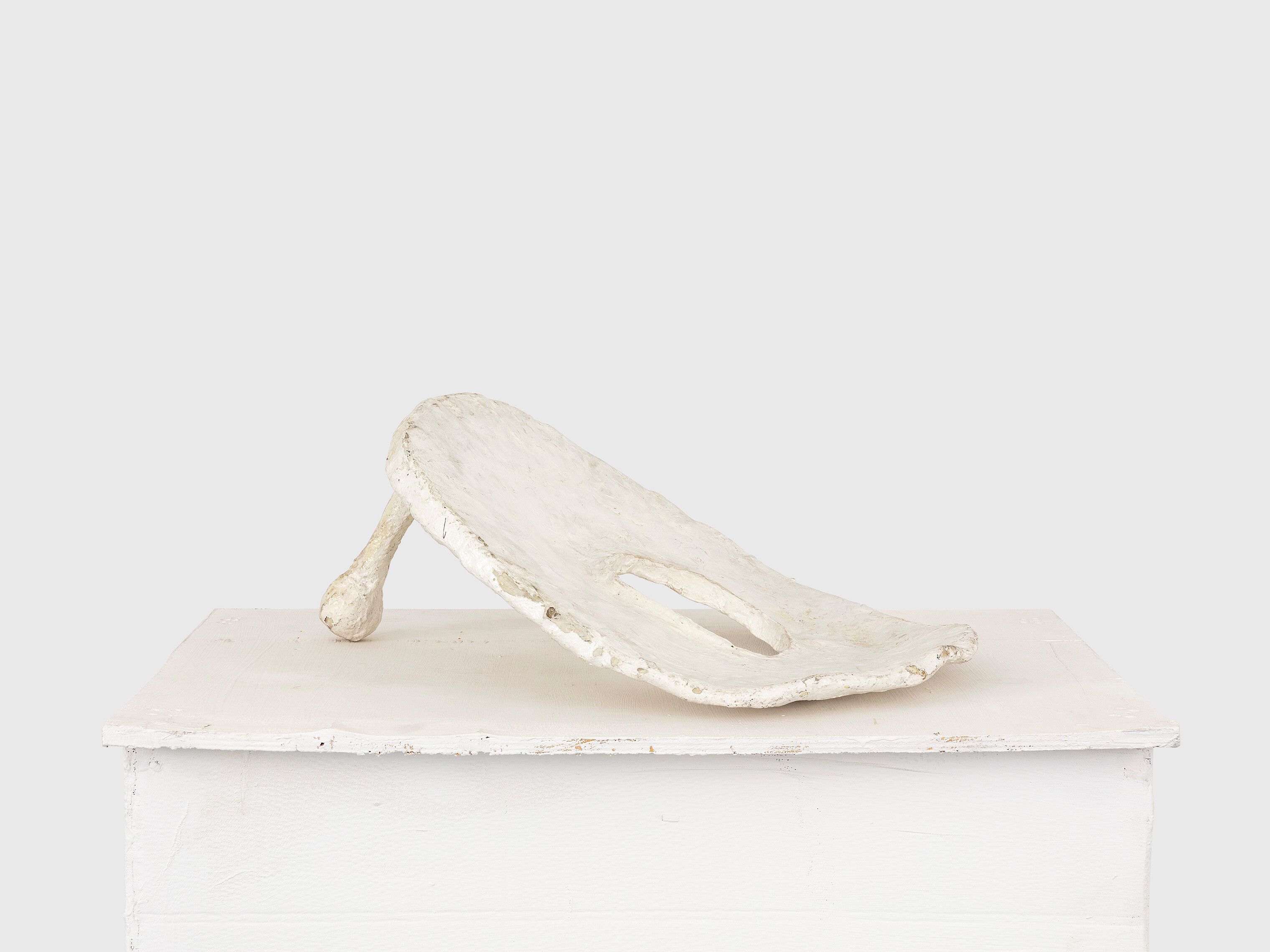A sculpture by Franz West, titled Passstück (Adaptive), dated in 1979 and 1980.