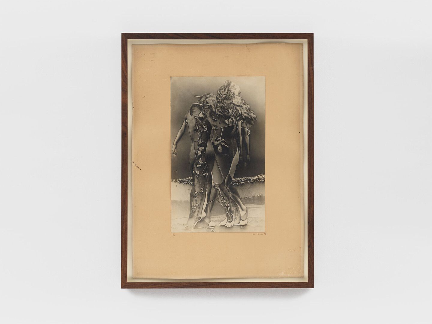 A drawing by Raoul Ubac, titled Le triomphe de la st√©rilit√©, translated as The Triumph of Sterility, dated 1937.