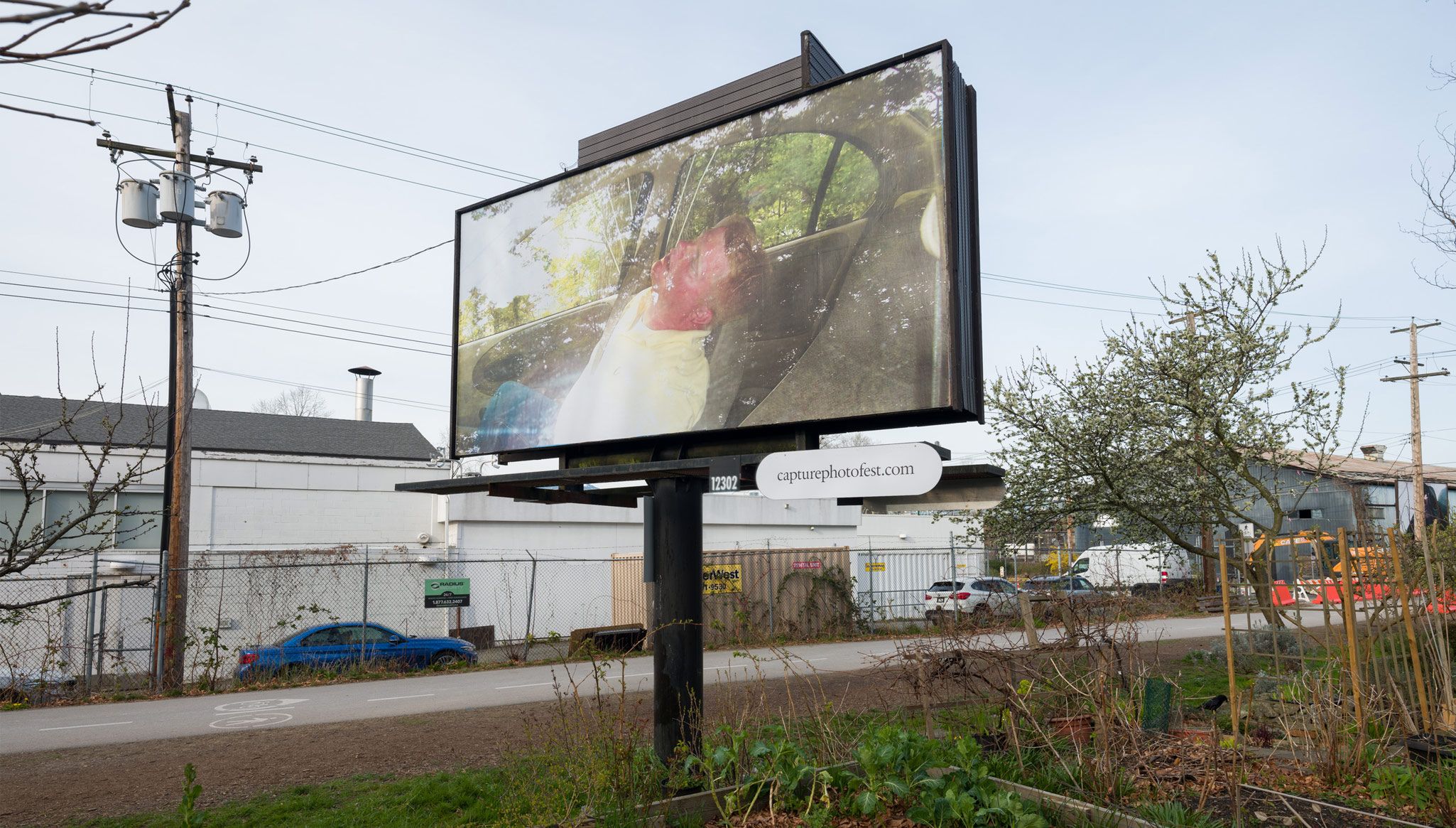 An Installation view of Steven Shearer’s called Untitled dated 2020, on view in Capture Photography Festival, Vancouver, dated 2021. Photo by Dennis Ha