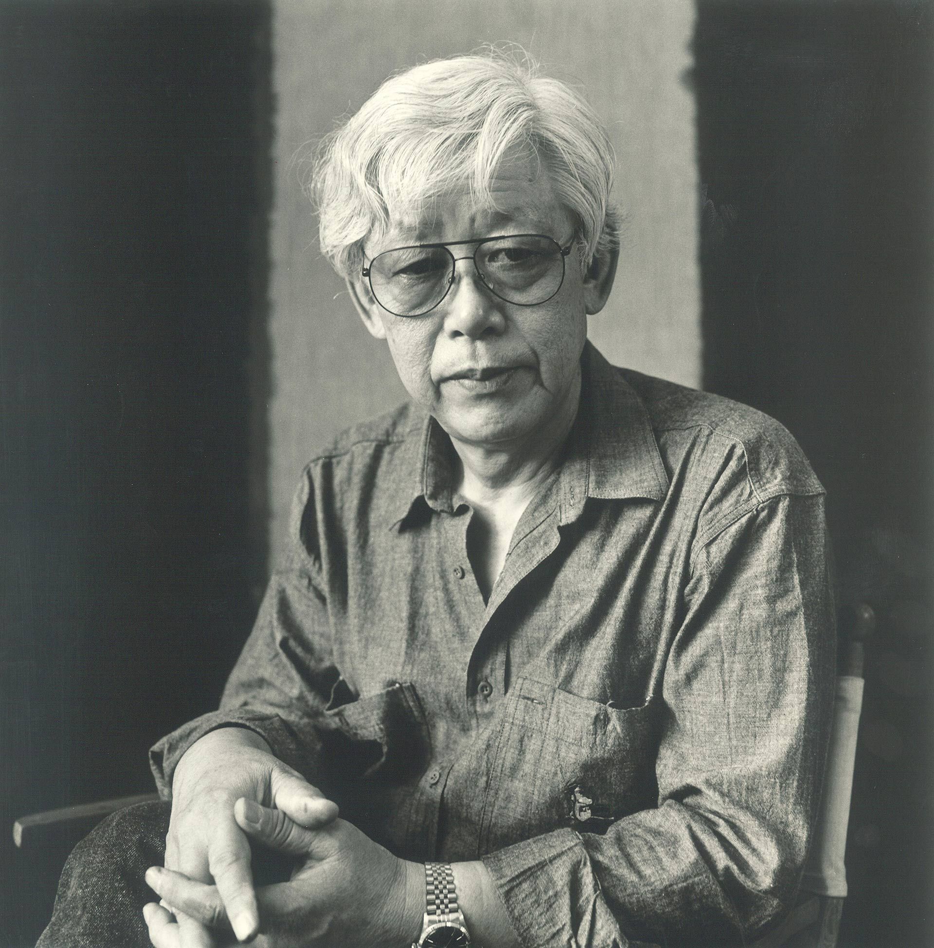 A photo of Yun Hyong-keun in front of his work at his Seogyo-dong studio, Seoul, dated October 1989.