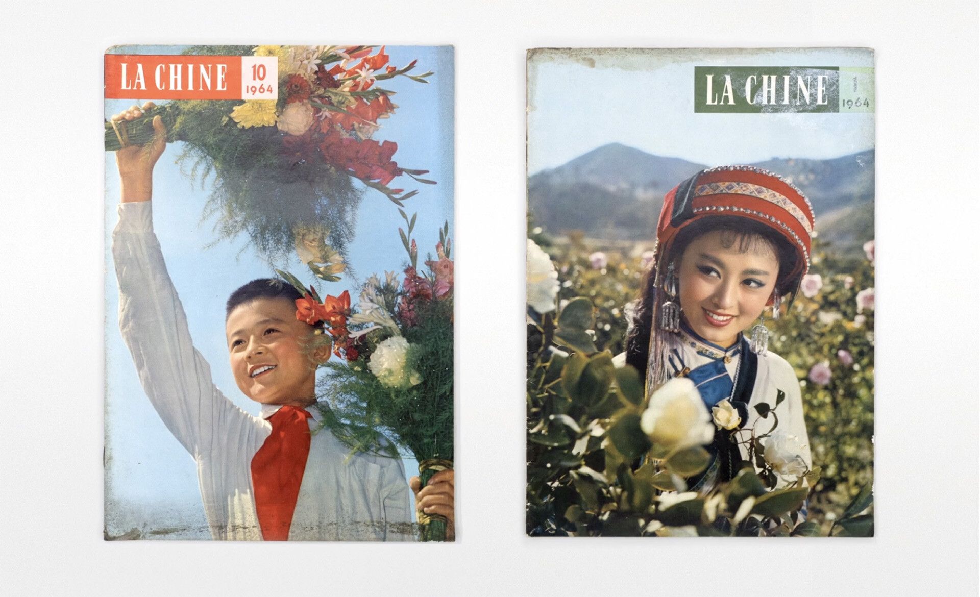 A photo of copies of La Chine magazine.