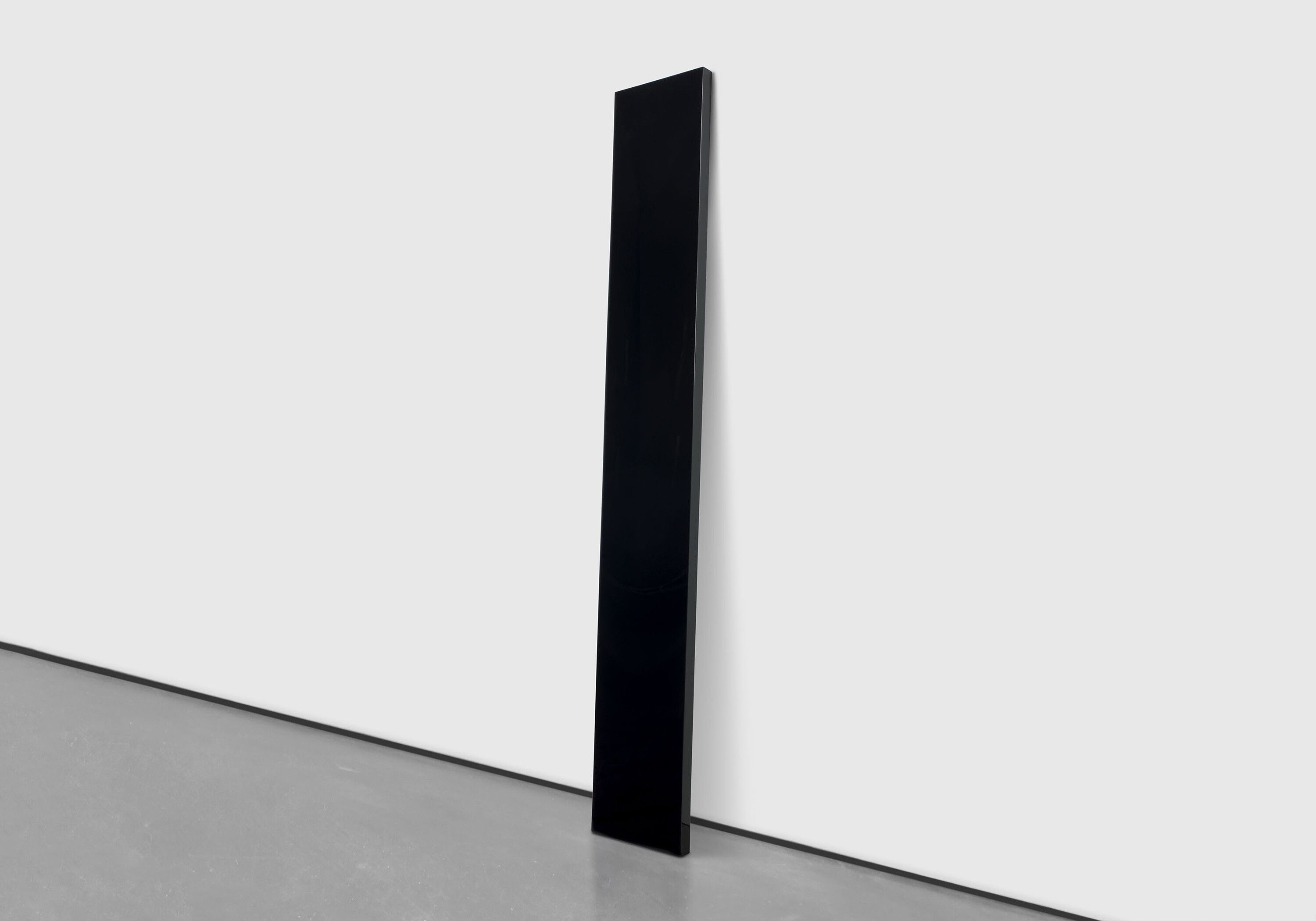 An untitled sculpture by John McCracken, dated 2011.