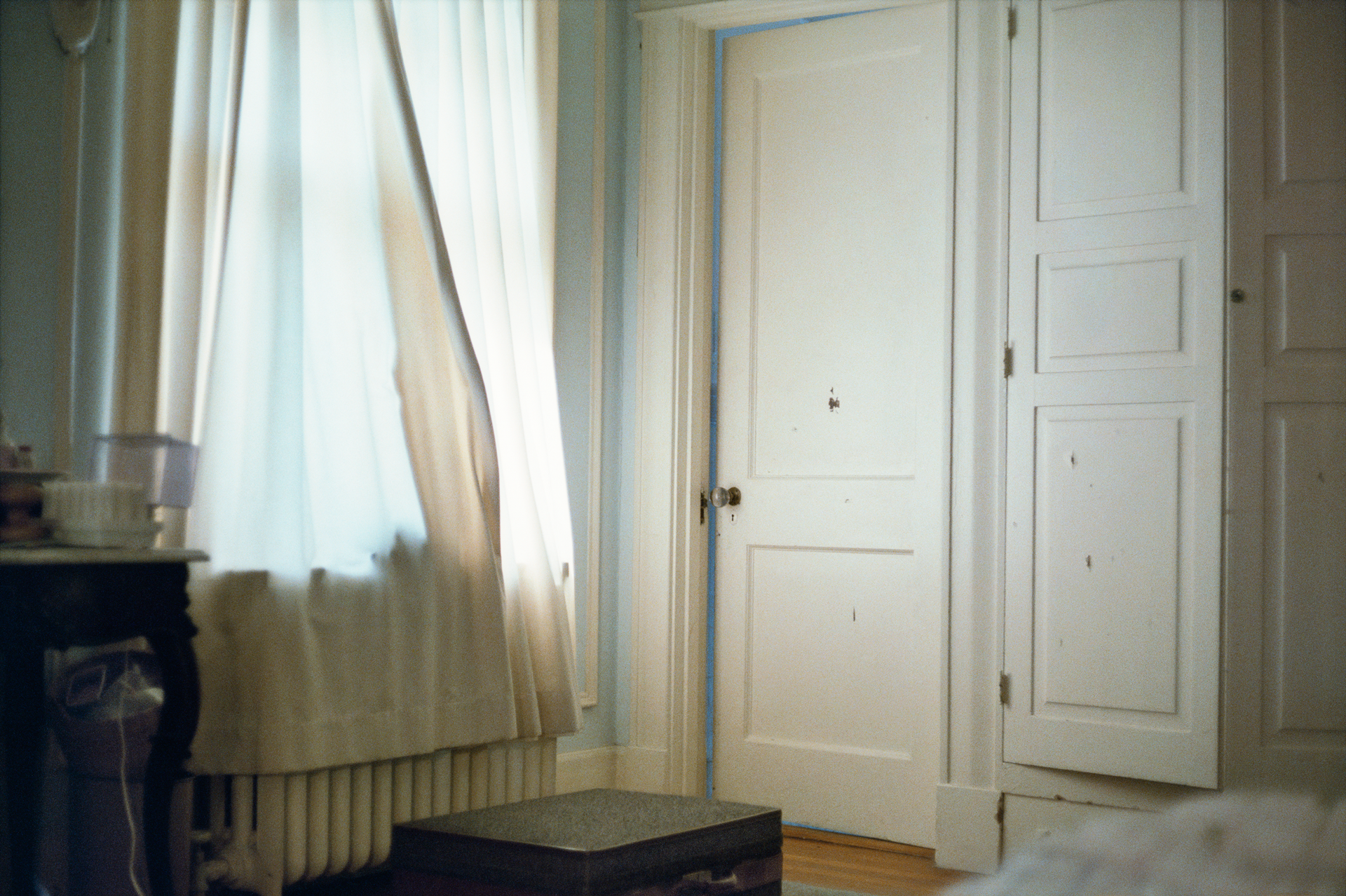 An untitled photograph by William Eggleston, circa 1983 to 1986.