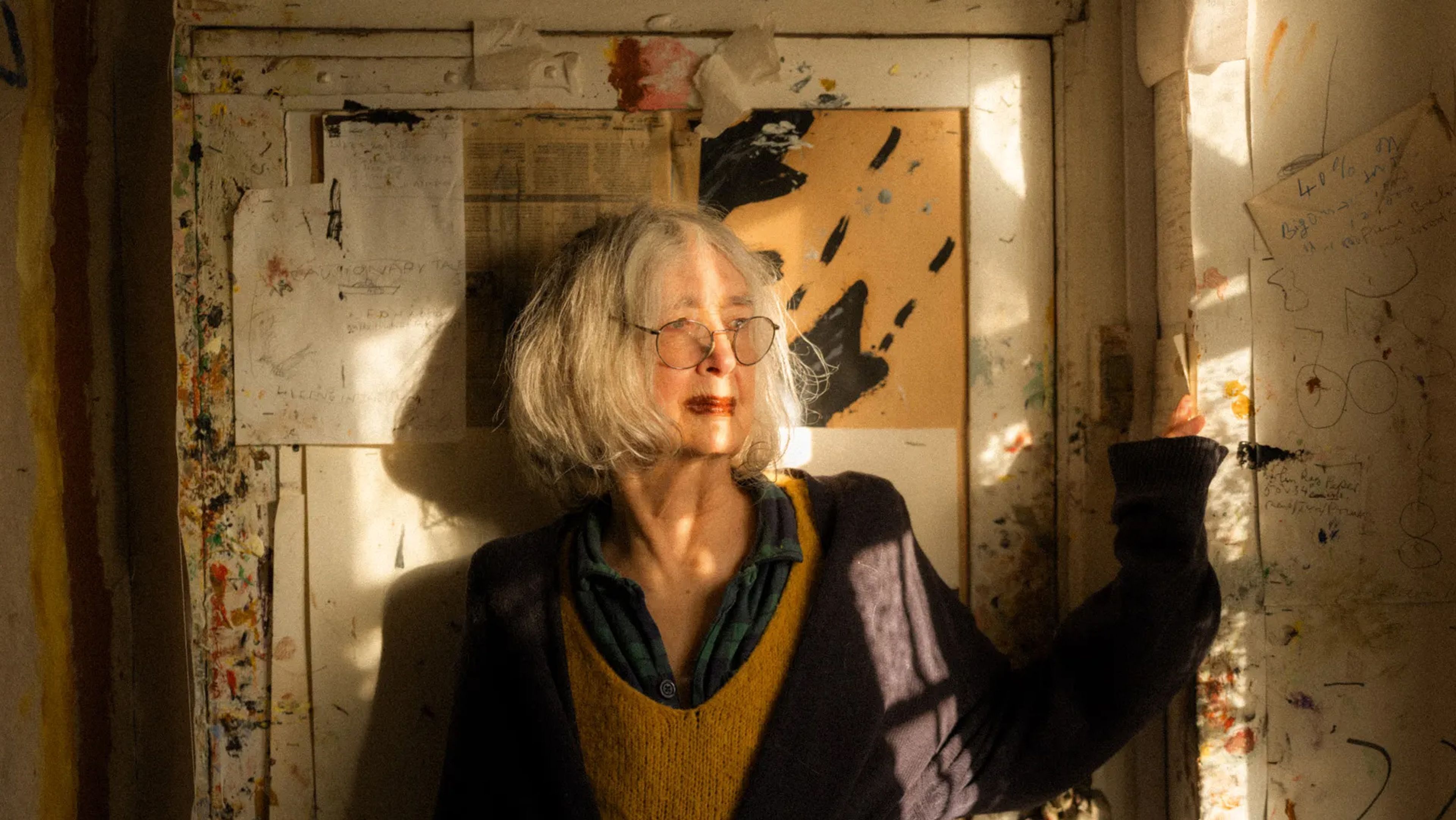 A photograph of Rose Wylie by Maureen Martinez-Evans