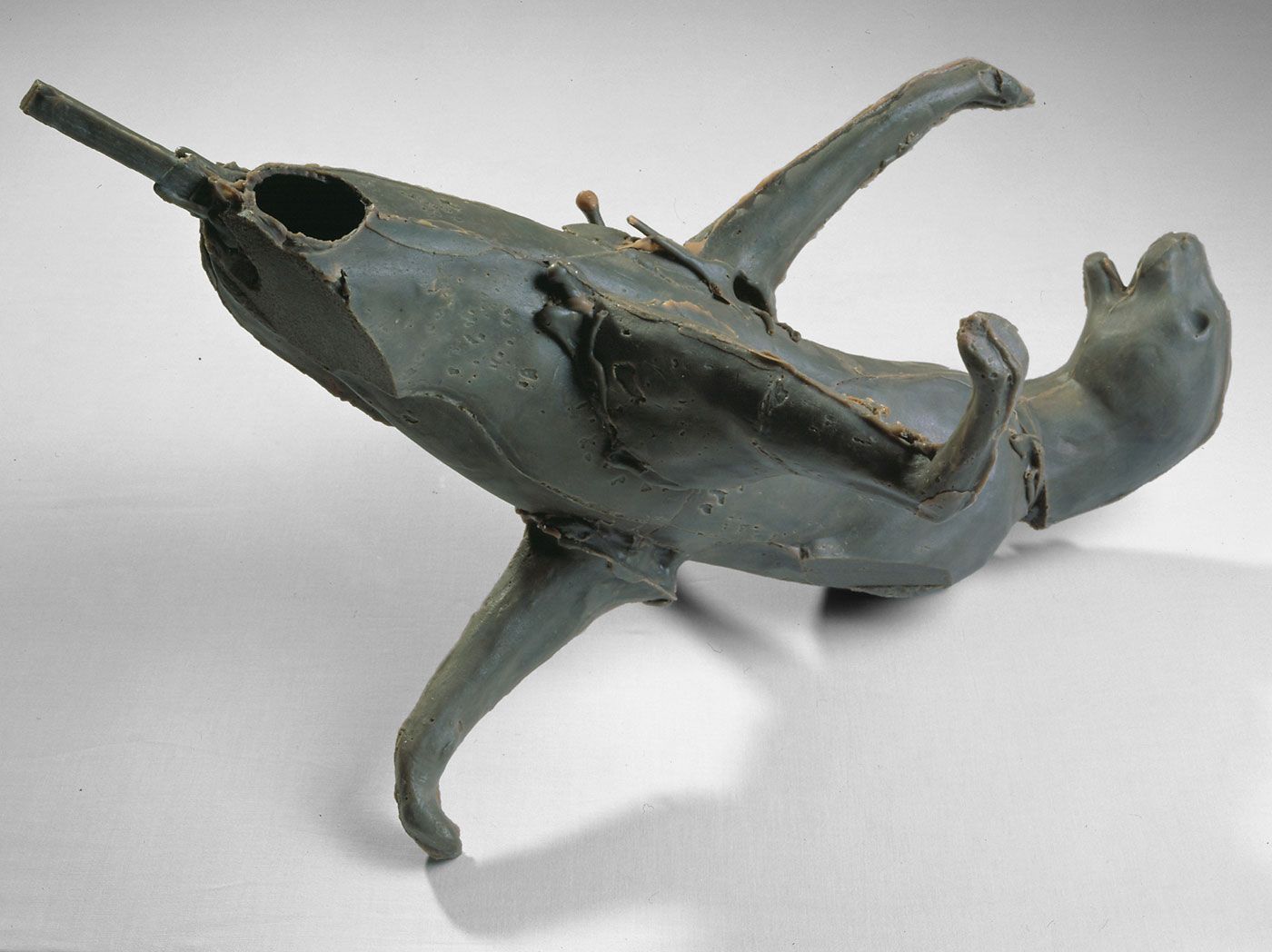 A sculpture by Bruce Nauman, titled Blue Cat, dated 1989.