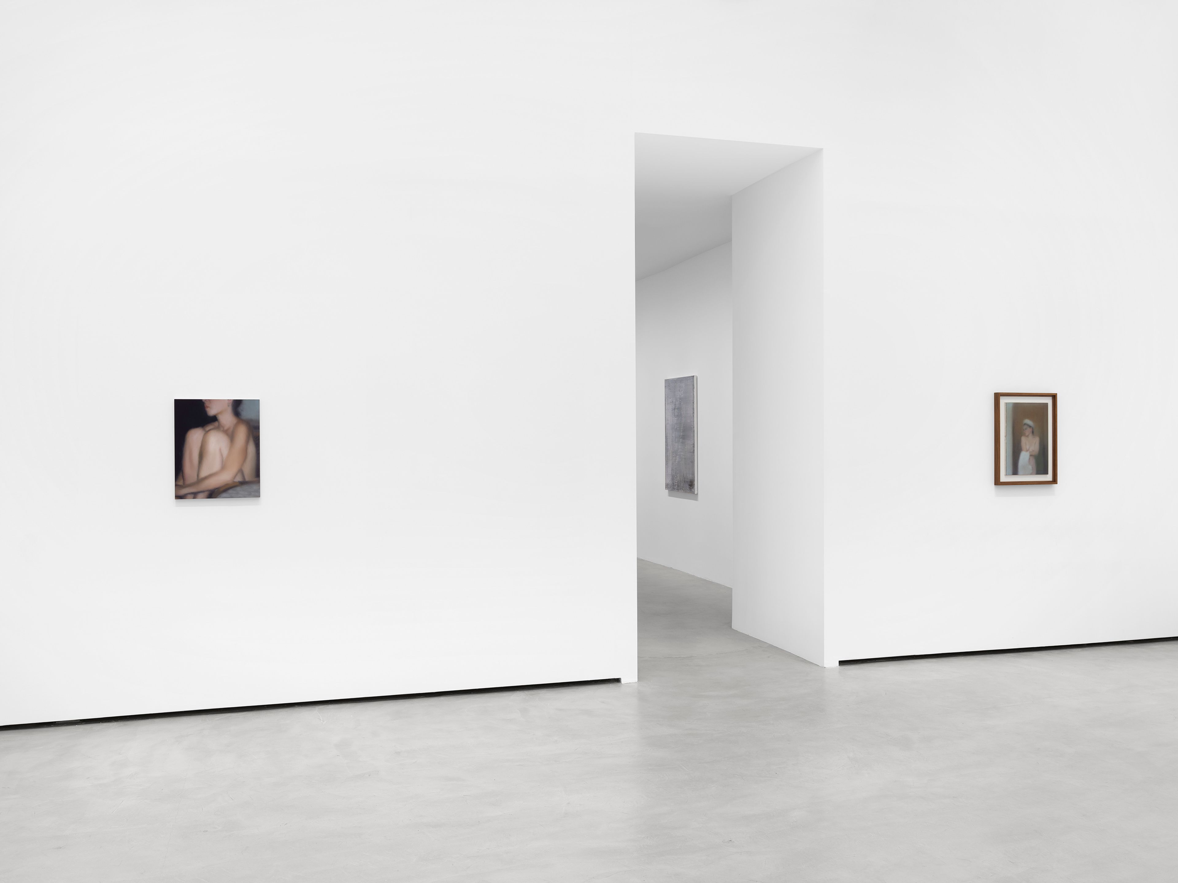An installation view of the exhibition, Gerhard Richter, at David Zwirner in Paris, dated 2025.