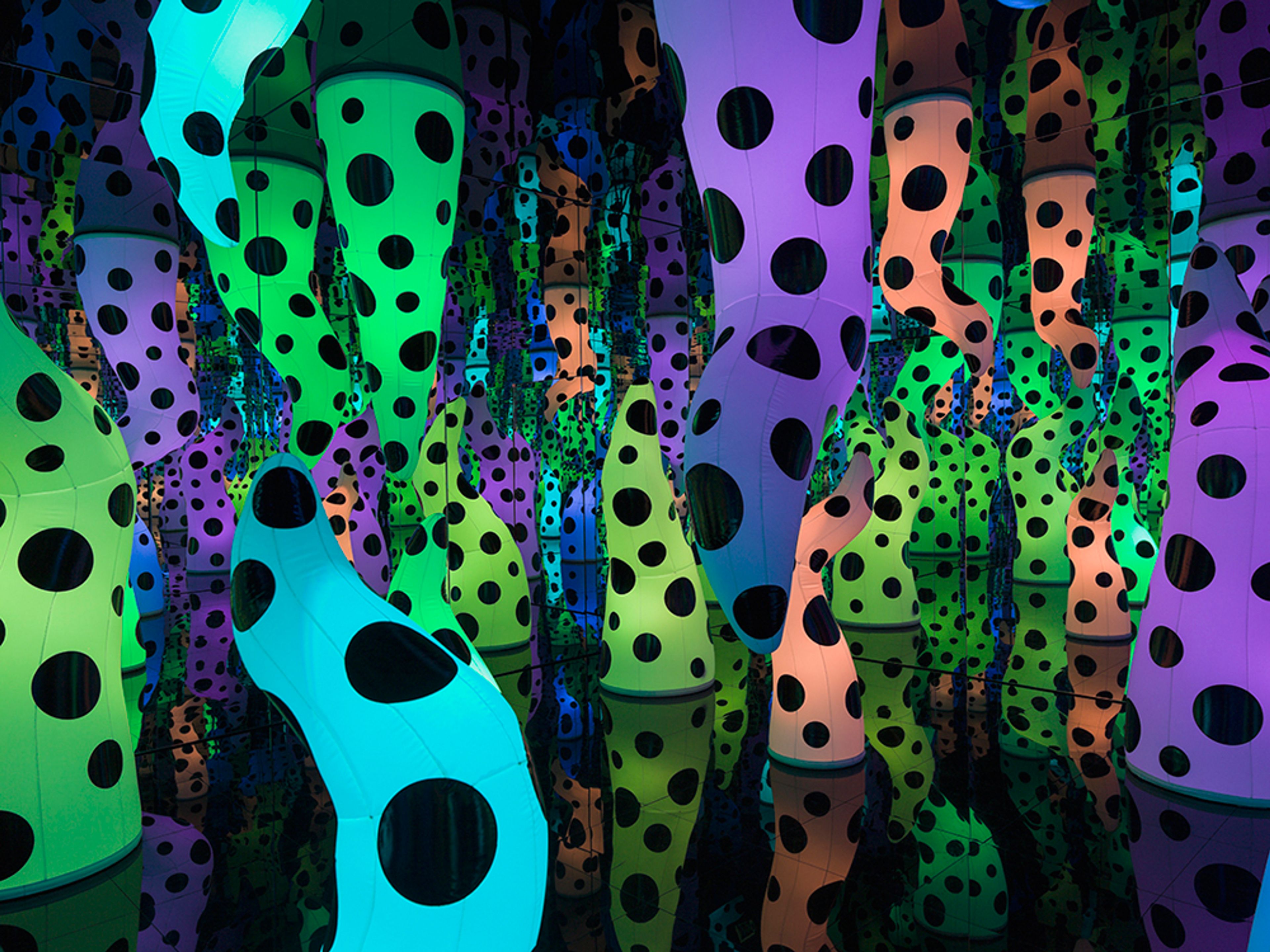 A sculpture by Yayoi Kusama, titled LOVE IS CALLING, dated 2013.