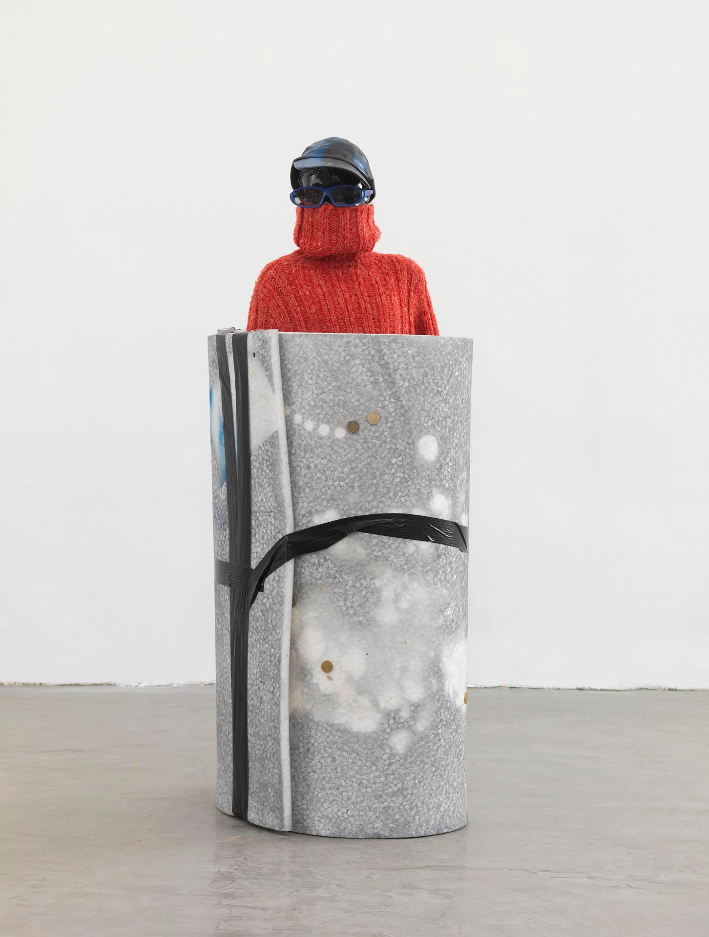 A sculpture by Isa Genzken, titled Schauspieler II, 10, dated 2014.