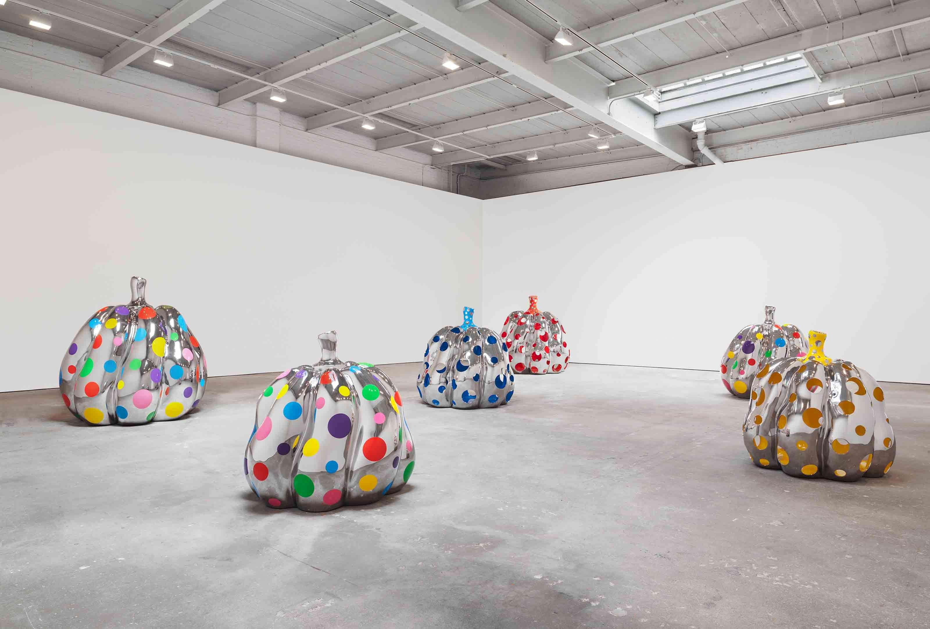 Installation view of the exhibition Yayoi Kusama: Give Me Love at David Zwirner in New York, dated 2015.