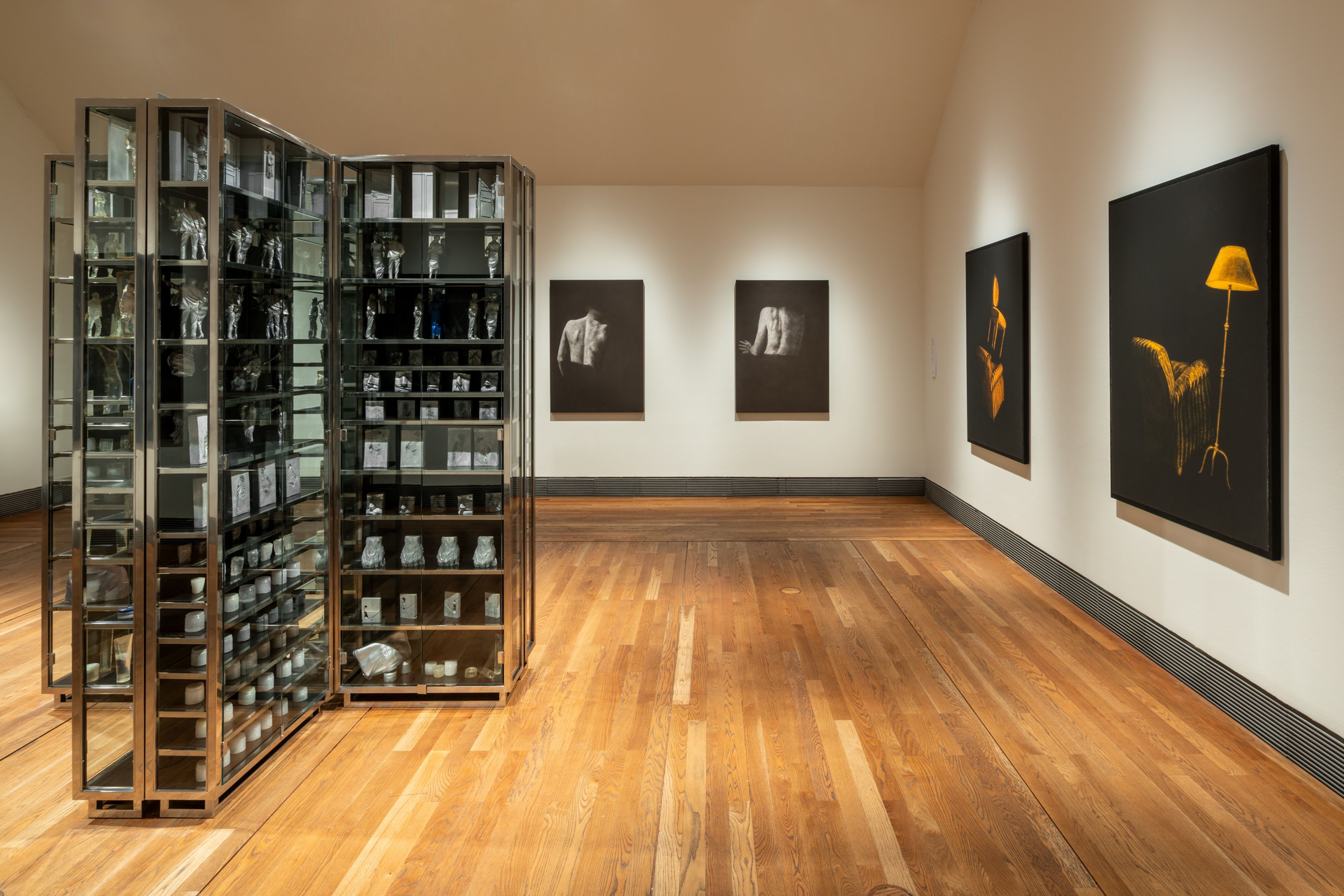 : Installation view of the exhibition Juan Muñoz: Stories of Art at the Museo Nacional del Prado, in Madrid, Spain, dated 2025.