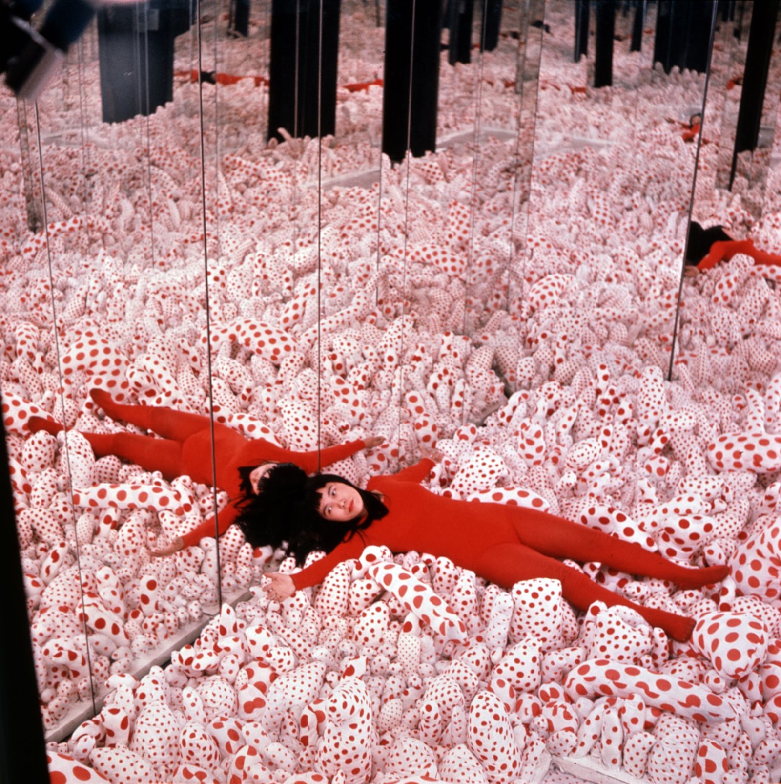 Infinity Mirrors | David Zwirner