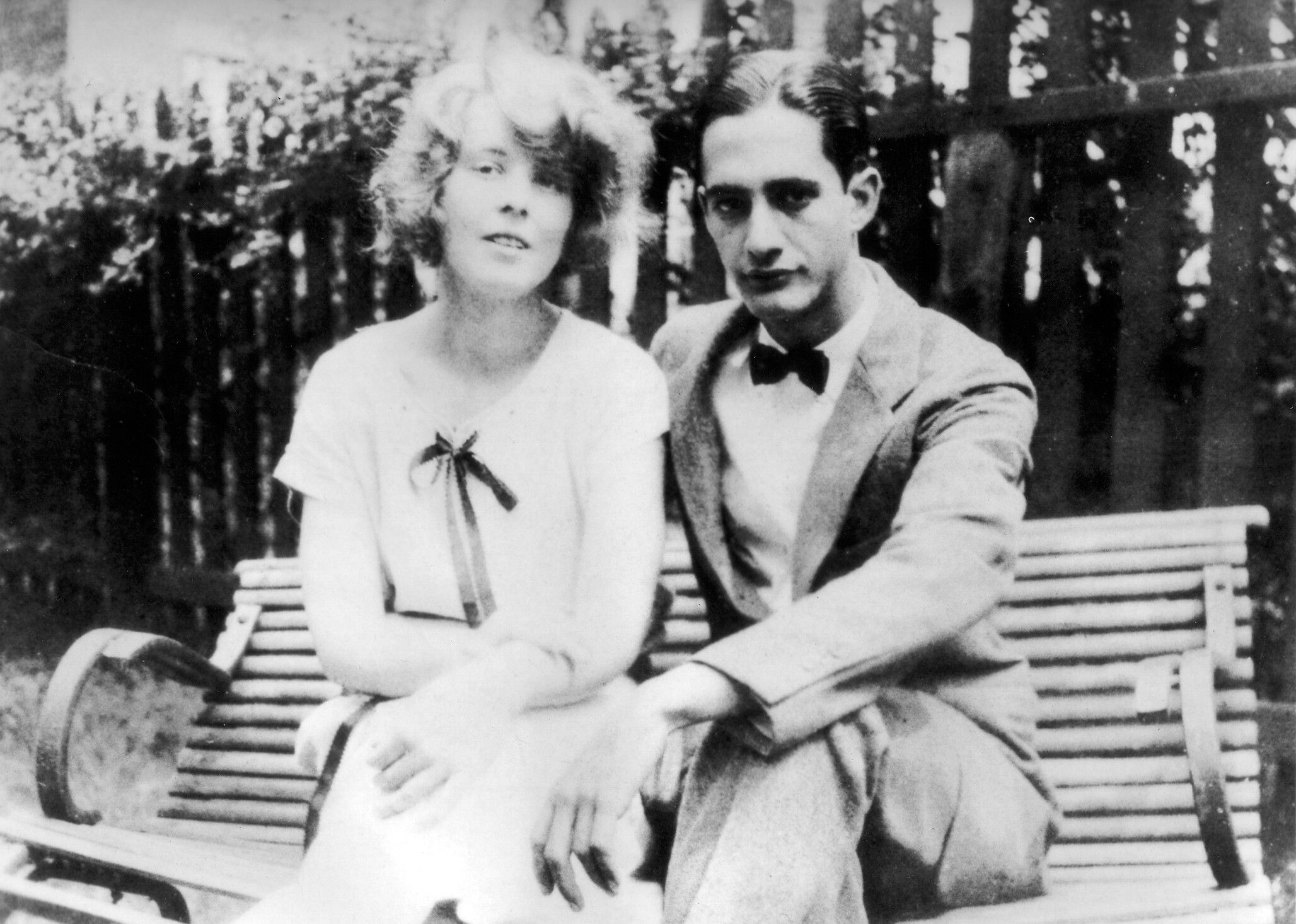 A photo of Alice Neel and her husband Carlos on a bench at Chester Springs in 1924.