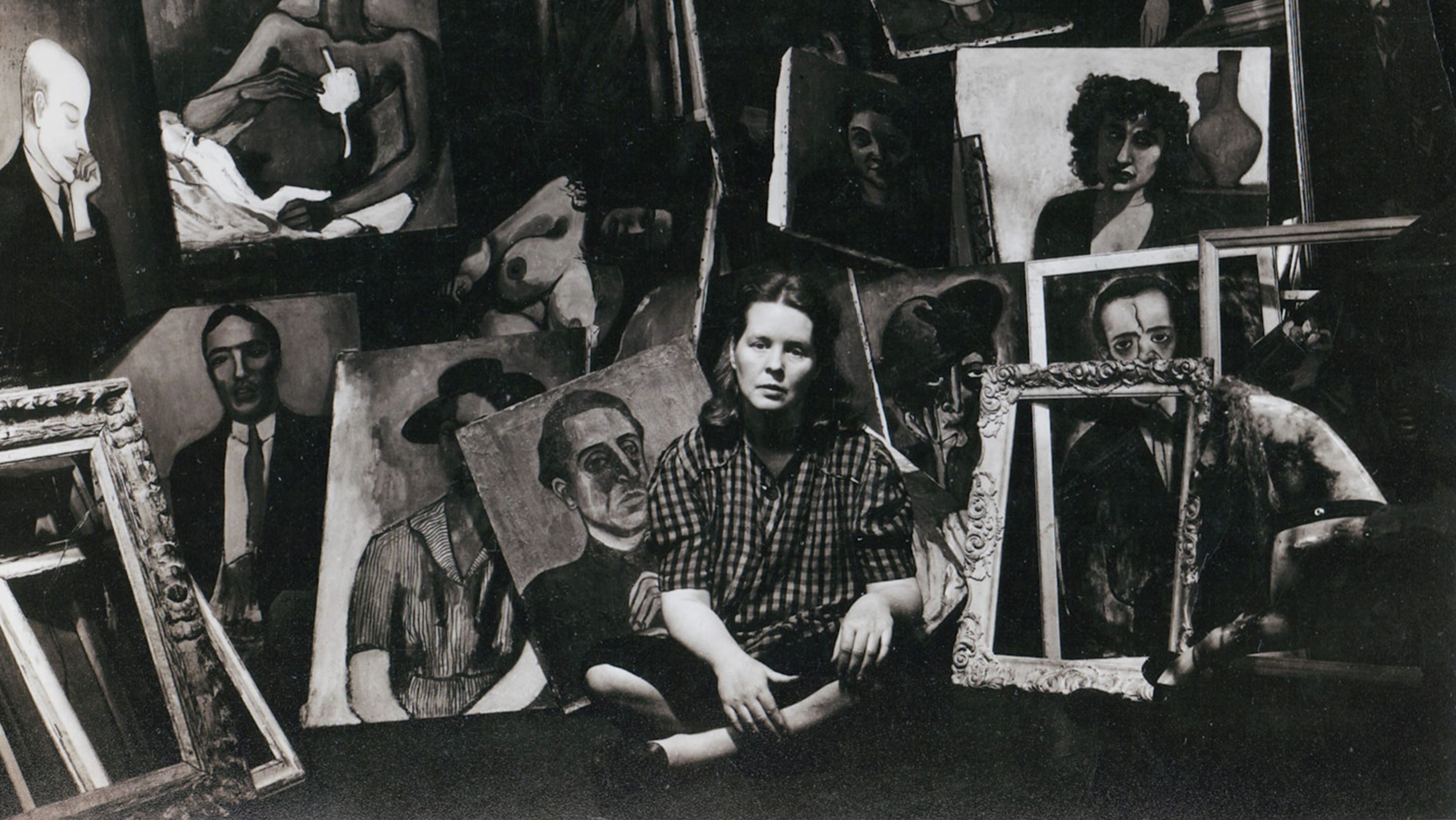 Alice Neel in her studio on East 108th Street, located in New York, dated 1947. © The Estate of Alice Neel. Photo by Sam Brody