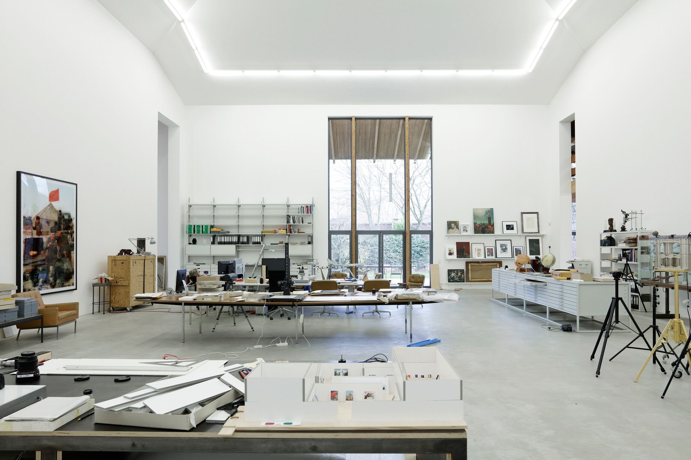 A photograph of Thomas Ruff's studio, dated 2020