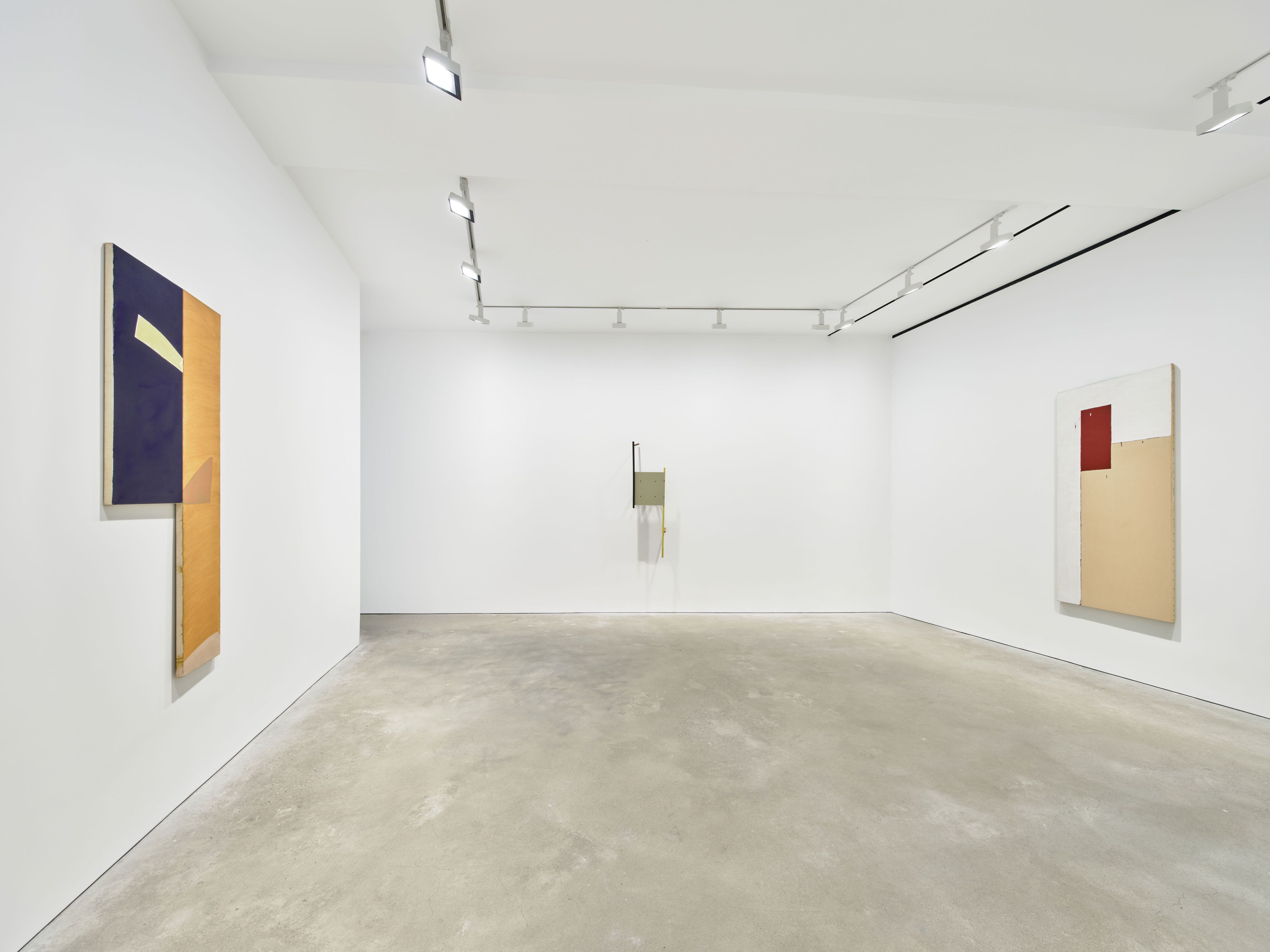An installation view of the exhibition, Al Taylor: Playing with Color, at David Zwirner in Hong Kong, dated 2022.