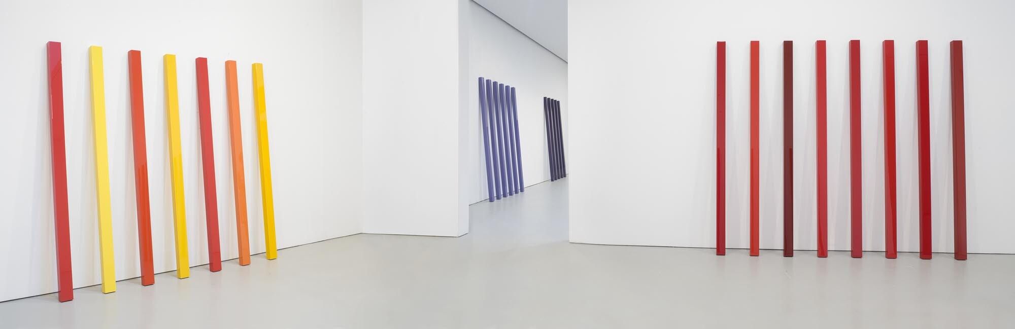 Installation view of the exhibition John McCracken, at David Zwirner in New York, dated 2008. 