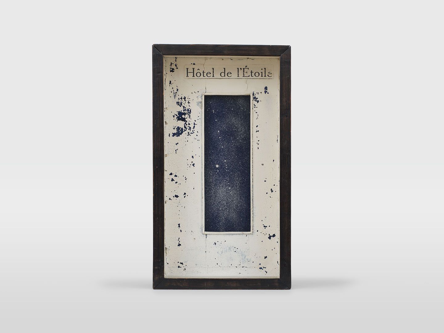 A sculpture by Joseph Cornell, titled Hotel de l'Etoile, circa 1950. 