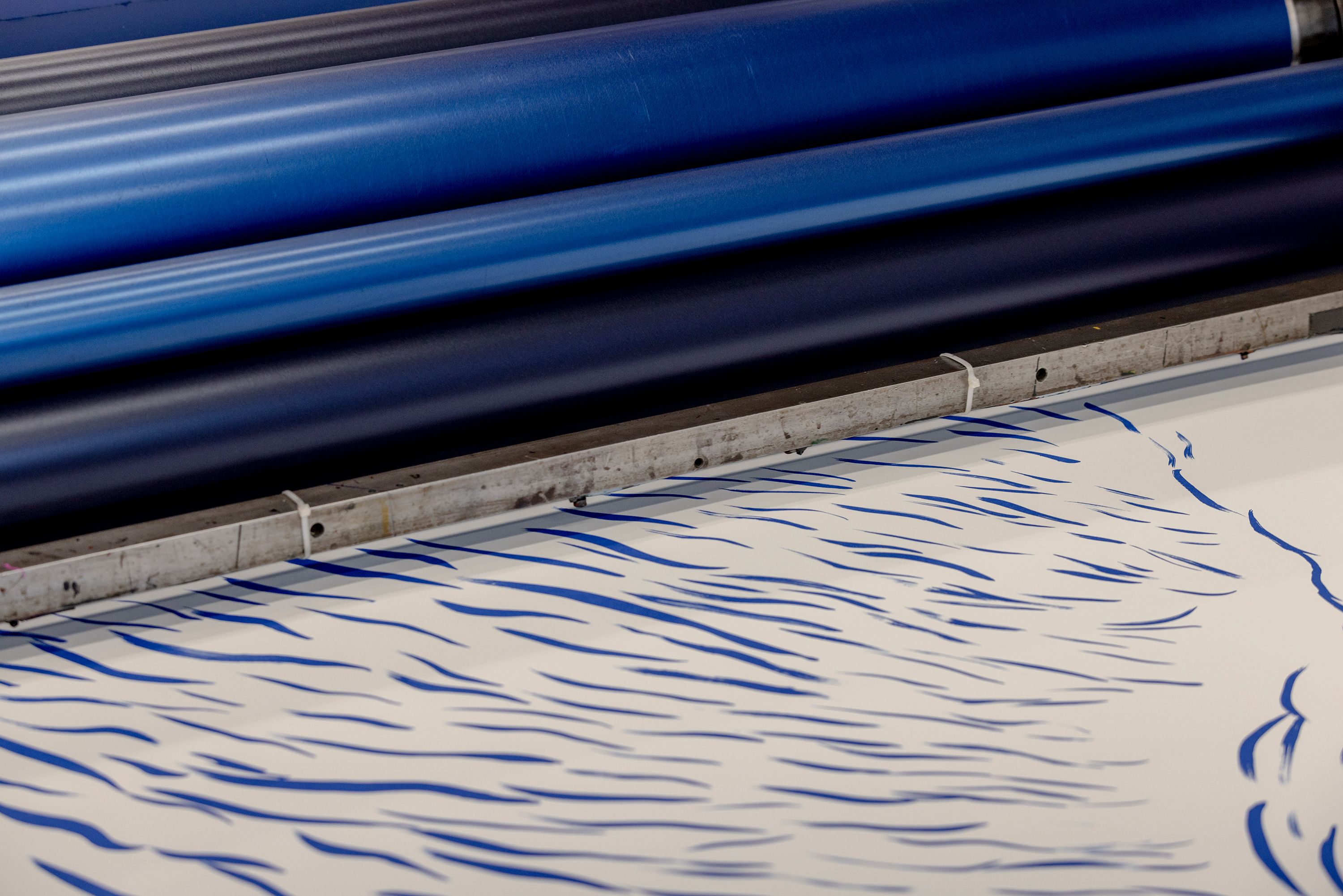 アート・デザイン・音楽 raymond pettibon / plots laid thick Raymond Pettibon. Plots Laid Thick | Publication | MACBA