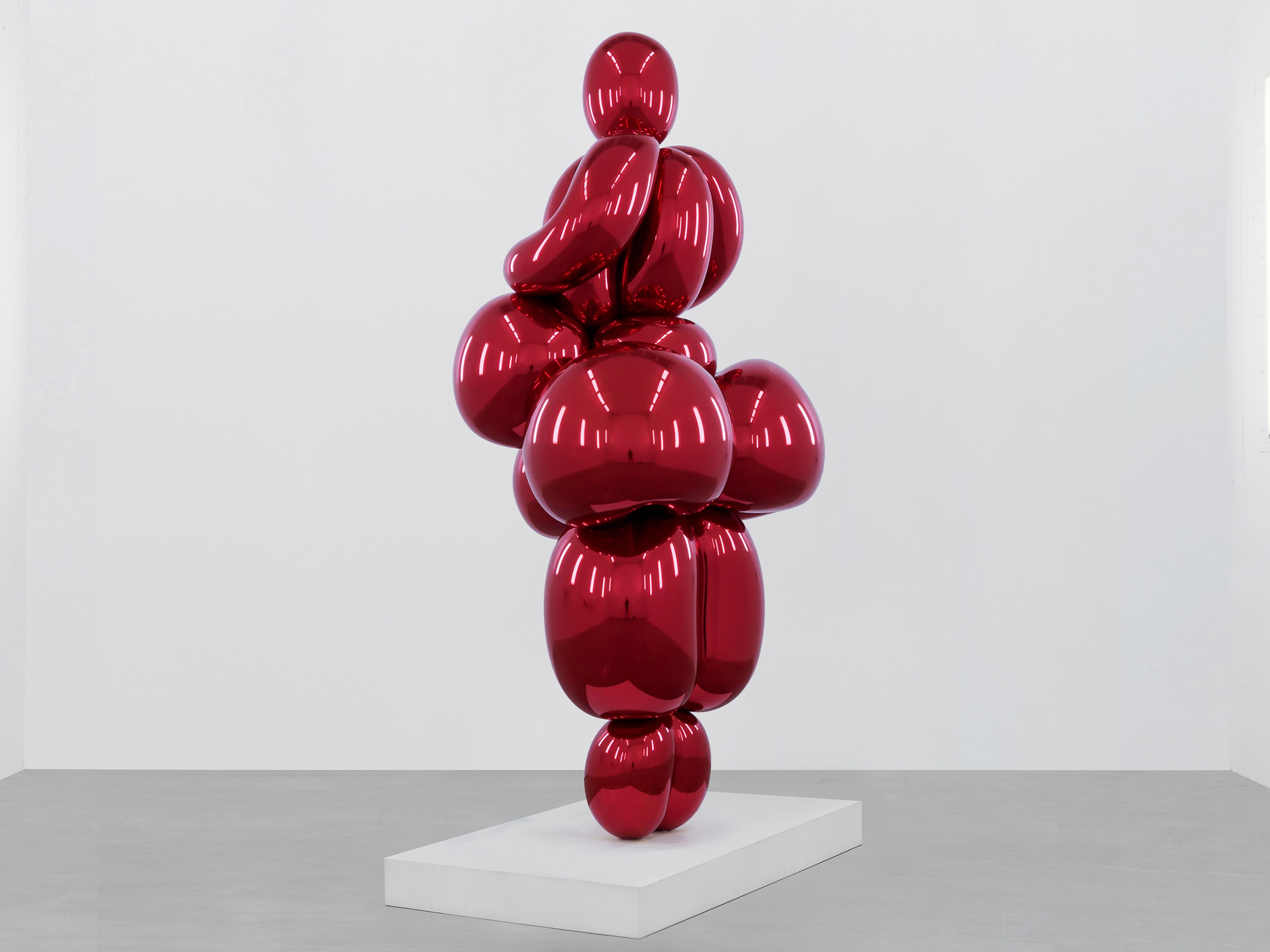 A sculpture by Jeff Koons, titled Balloon Venus Lespugue (Red), dated 2013 to 2019.