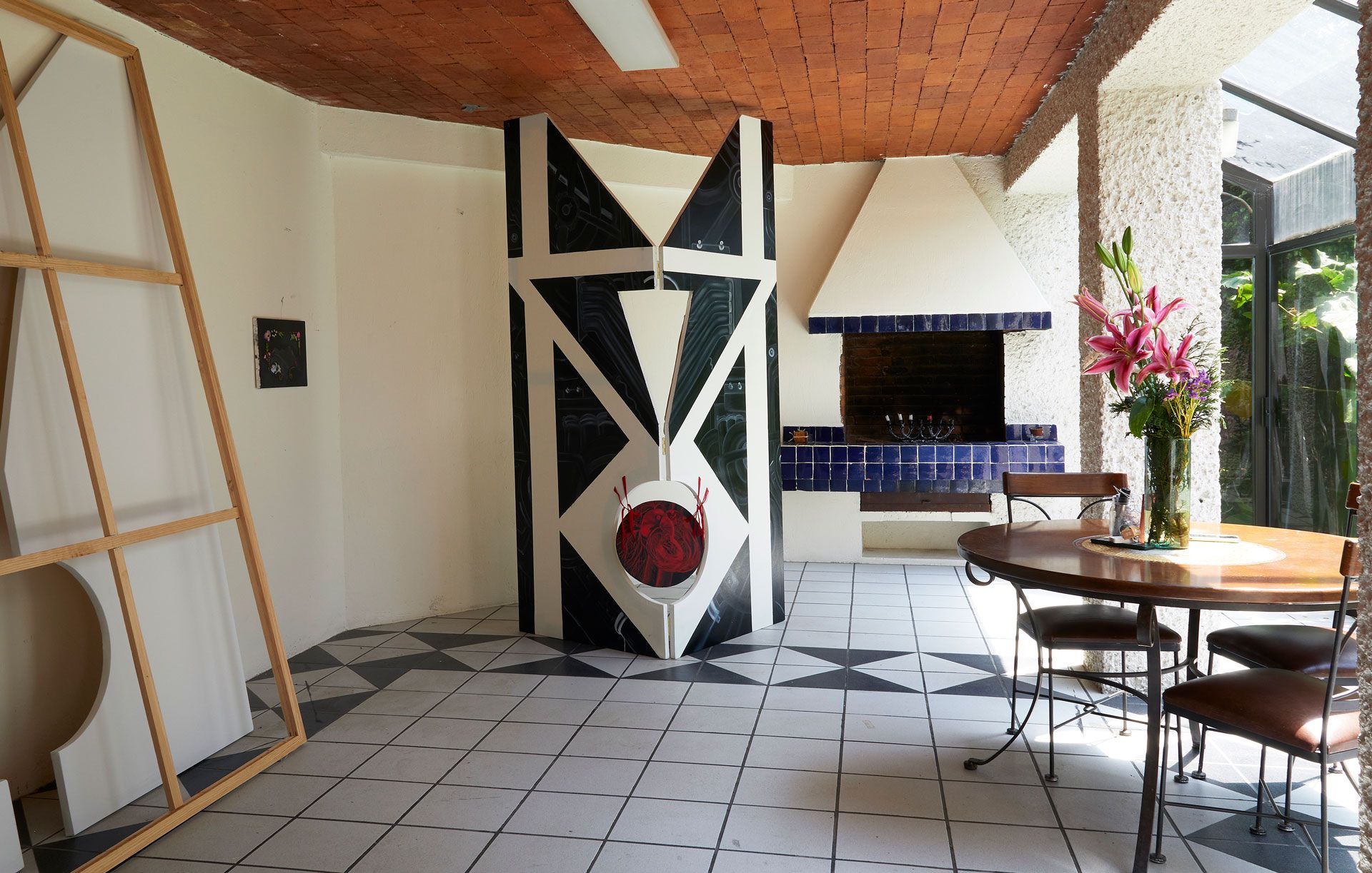 A view of Frieda Toranzo Jaeger's studio, dated 2020.