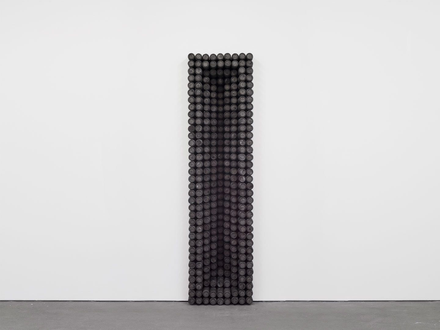 A sculpture by Kaari Upson titled  MMDP III (Vertical Slit), dated 2016