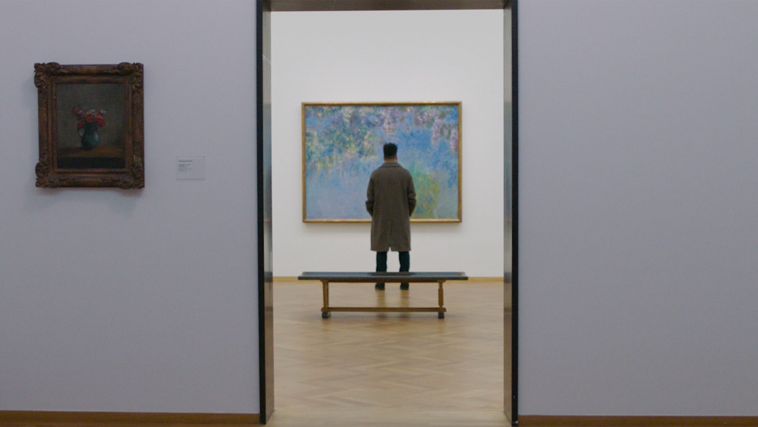 A Still from a video featuring Oscar Murillo by Woestwerk. Courtesy KM21, The Hague.