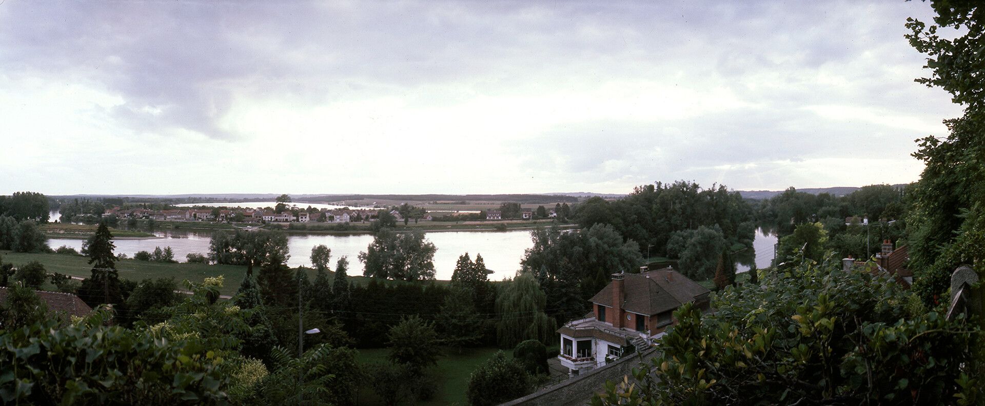 View of the Seine from Joan Mitchell's home in Vétheuil, dated 1983.