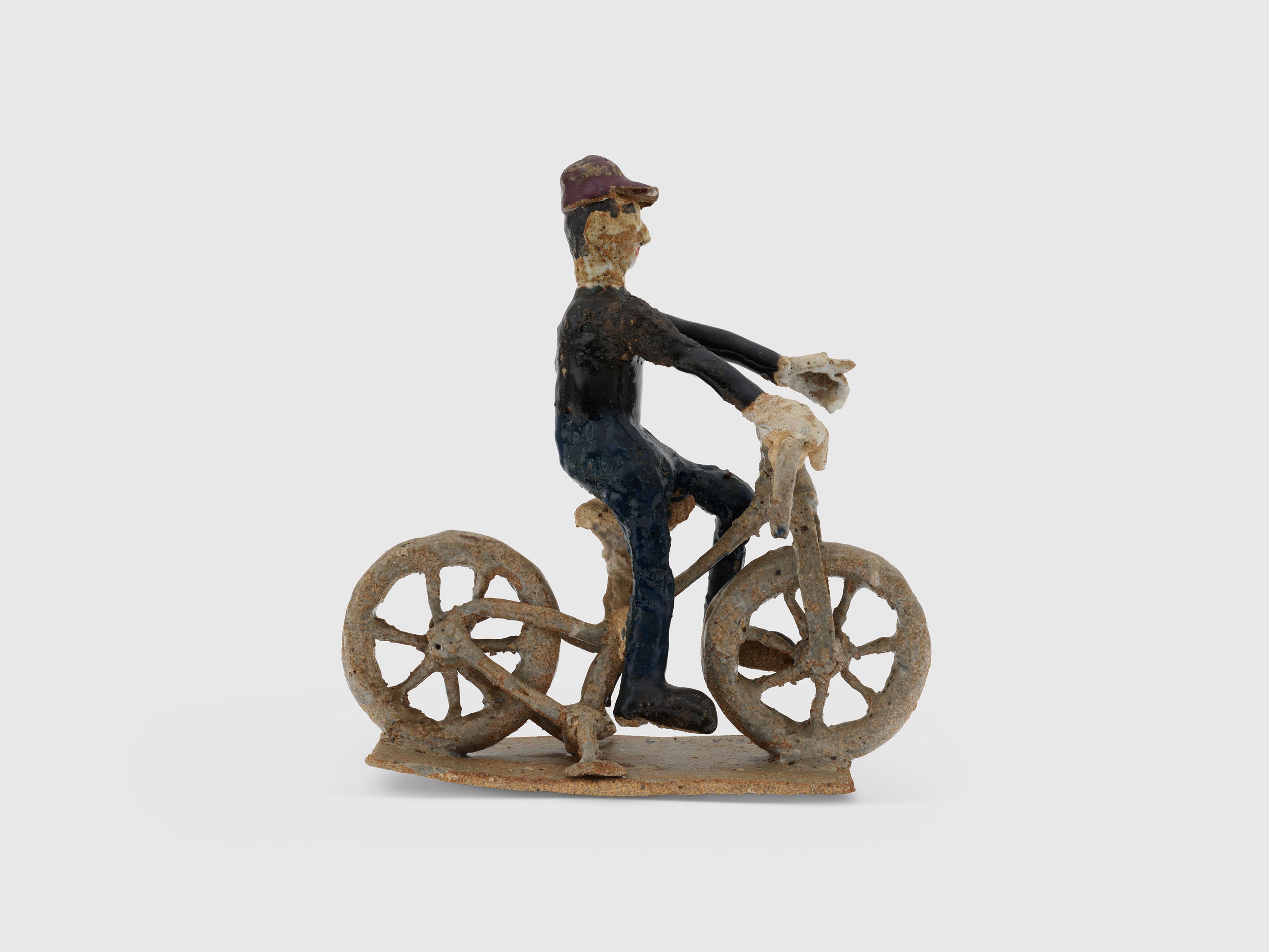 An untitled sculpture by Magdalena Suarez Frimkess, dated 1984.