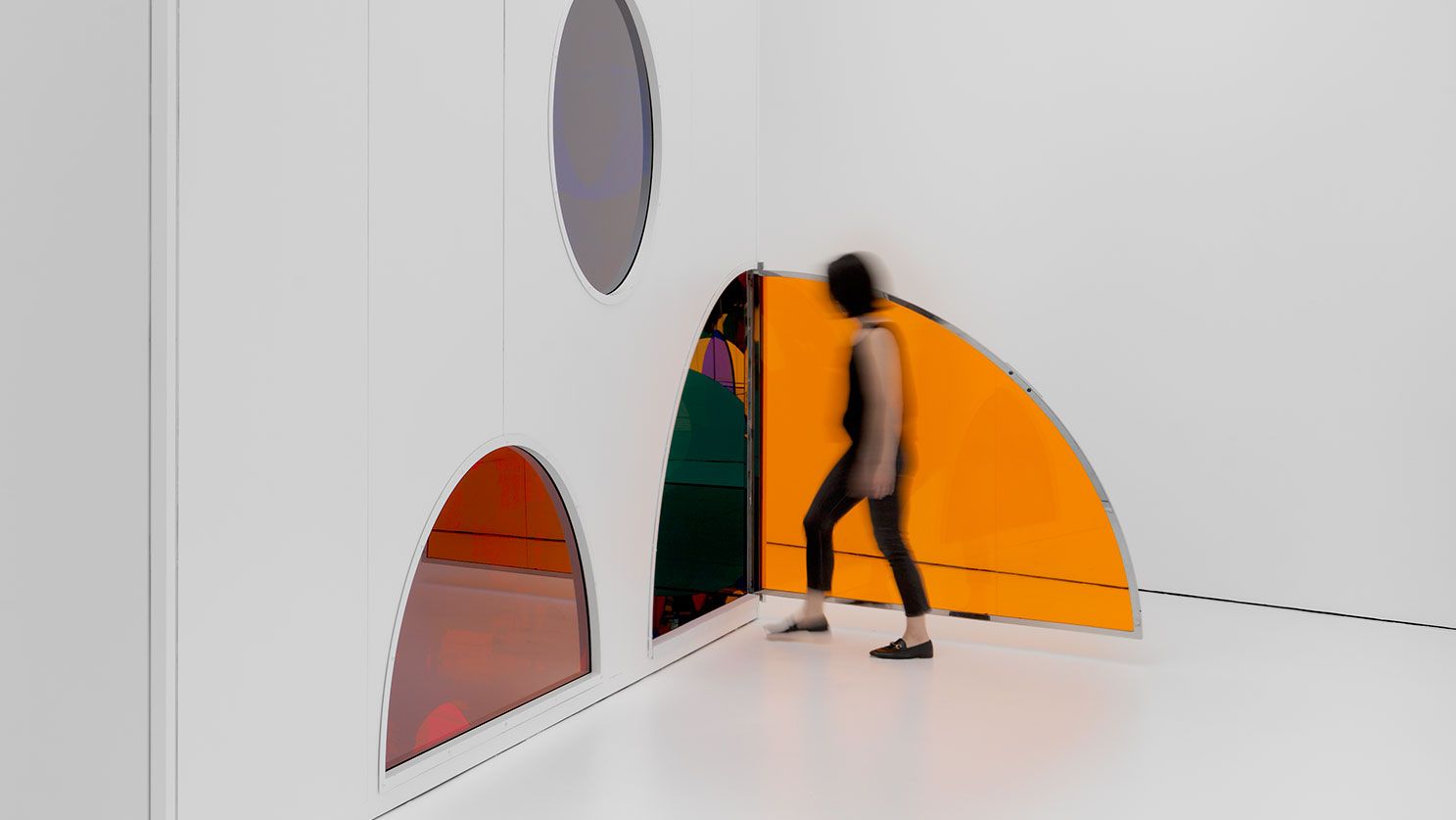 Installation view of the work titled Dreaming of Earth’s Sphericity, I Would Offer My Love, in the exhibition titled Yayoi Kusama: I Spend Each Day Embracing Flowers at David Zwirner in New York, 2023
