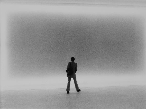 Doug Wheeler — Untitled (Environmental Light)