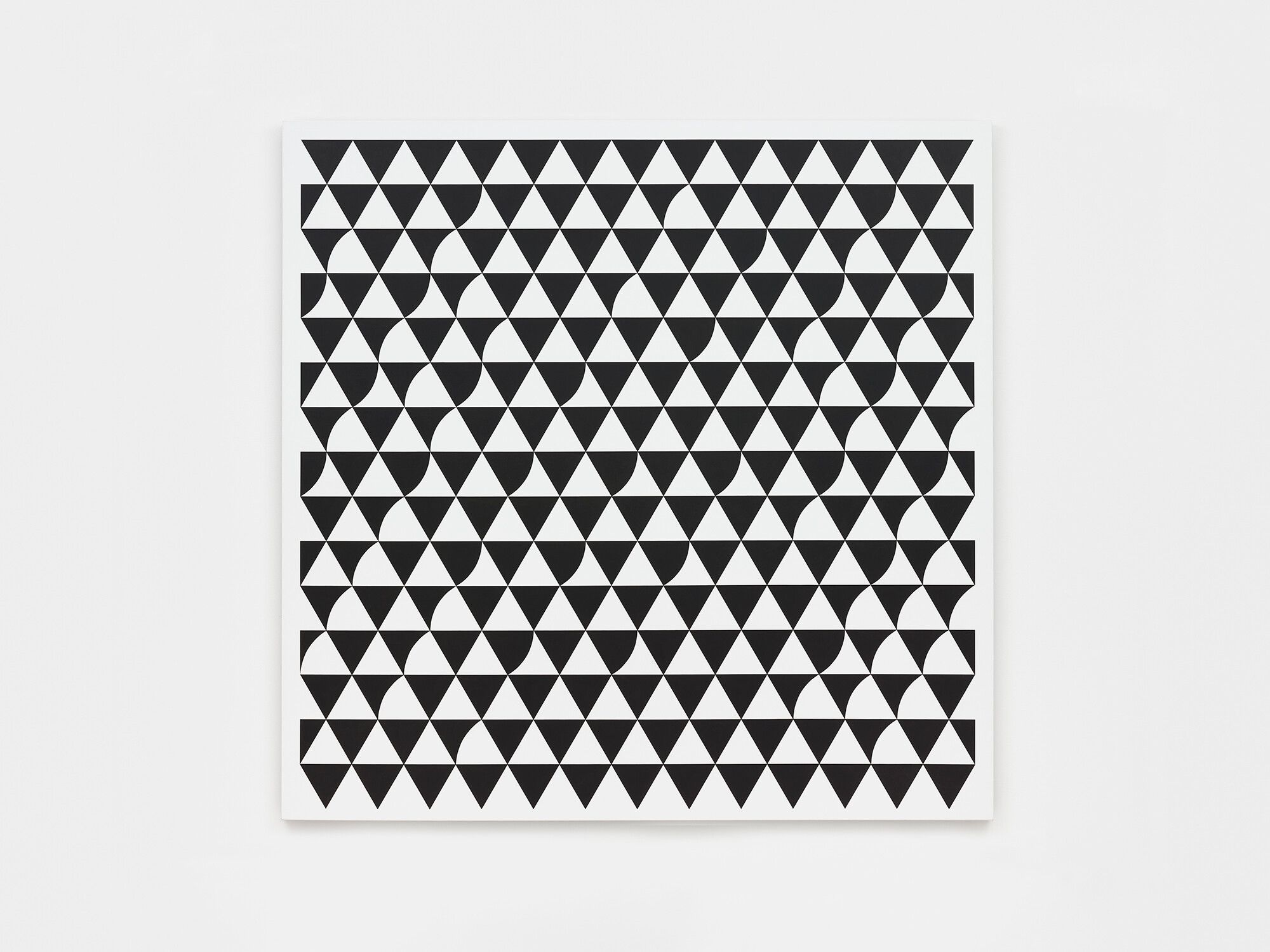 A painting by Bridget Riley, titled Rustle 6, dated 2015.