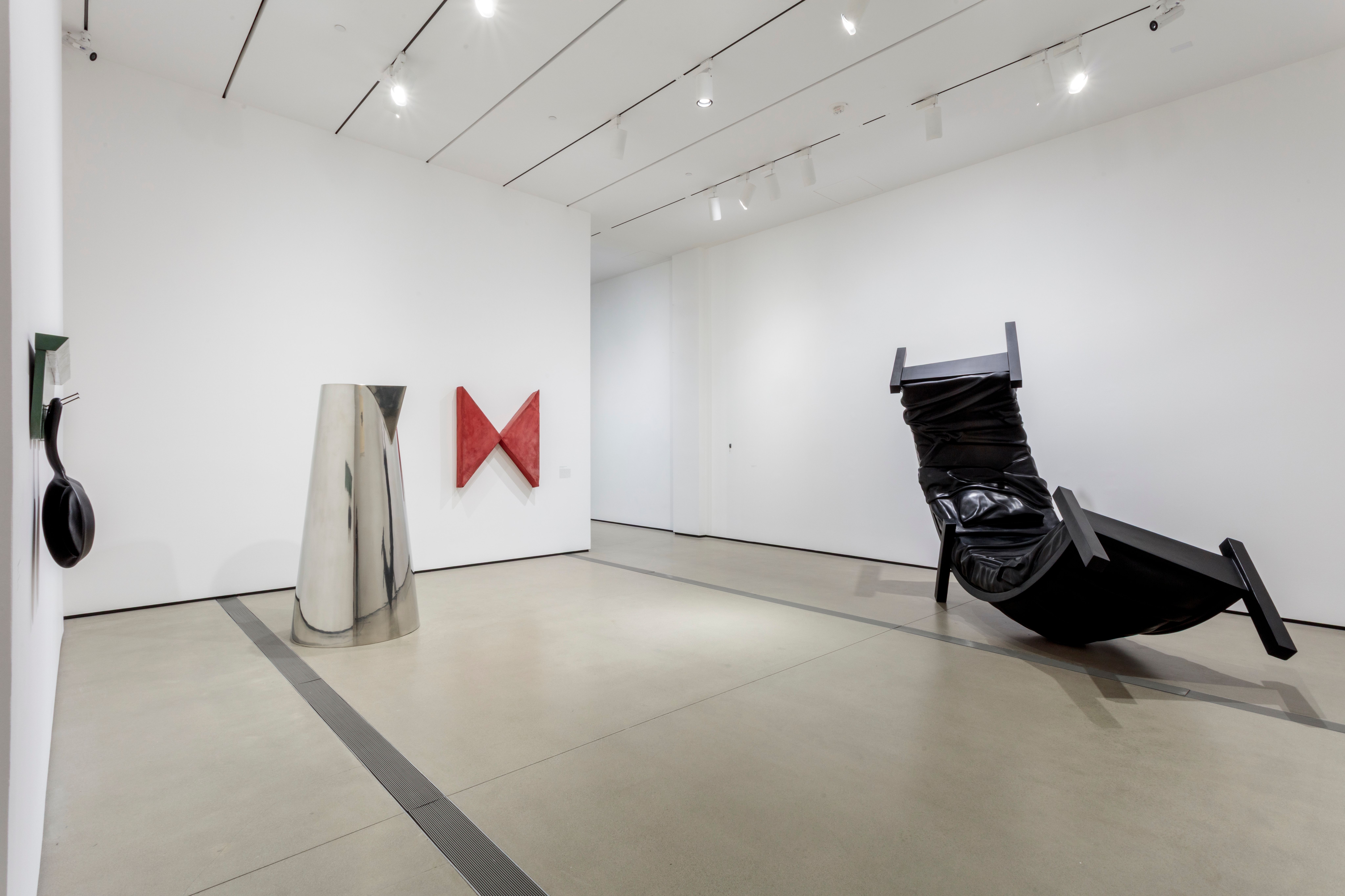Robert Therrien - Artworks & Biography | David Zwirner